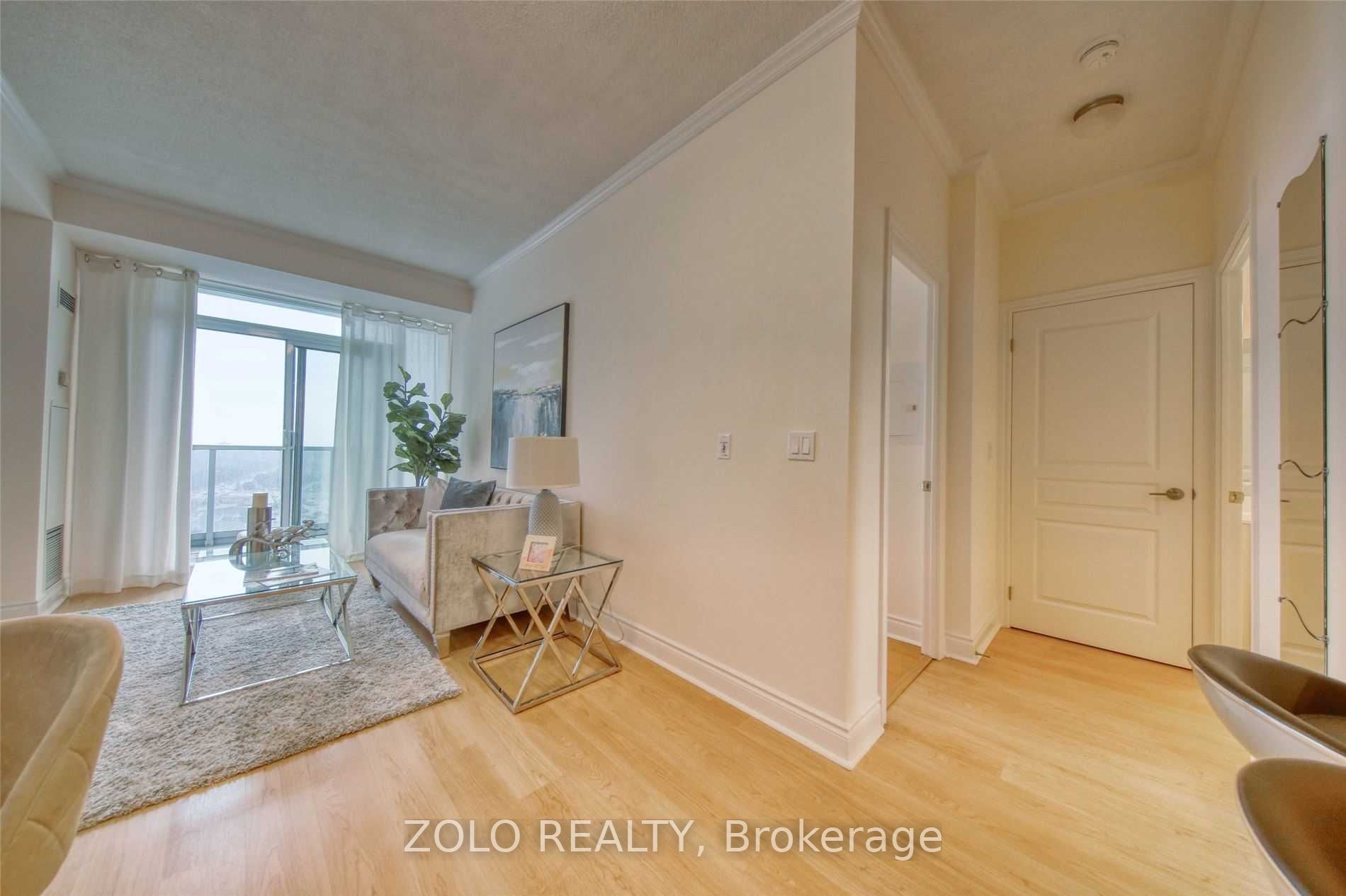 Unit 1912 - 7 North Park Road, Vaughan 2