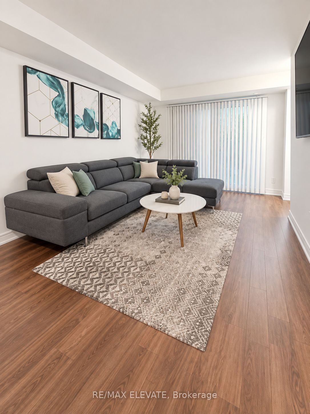 Unit 1214 - 11 Dunsheath Way, Markham 3