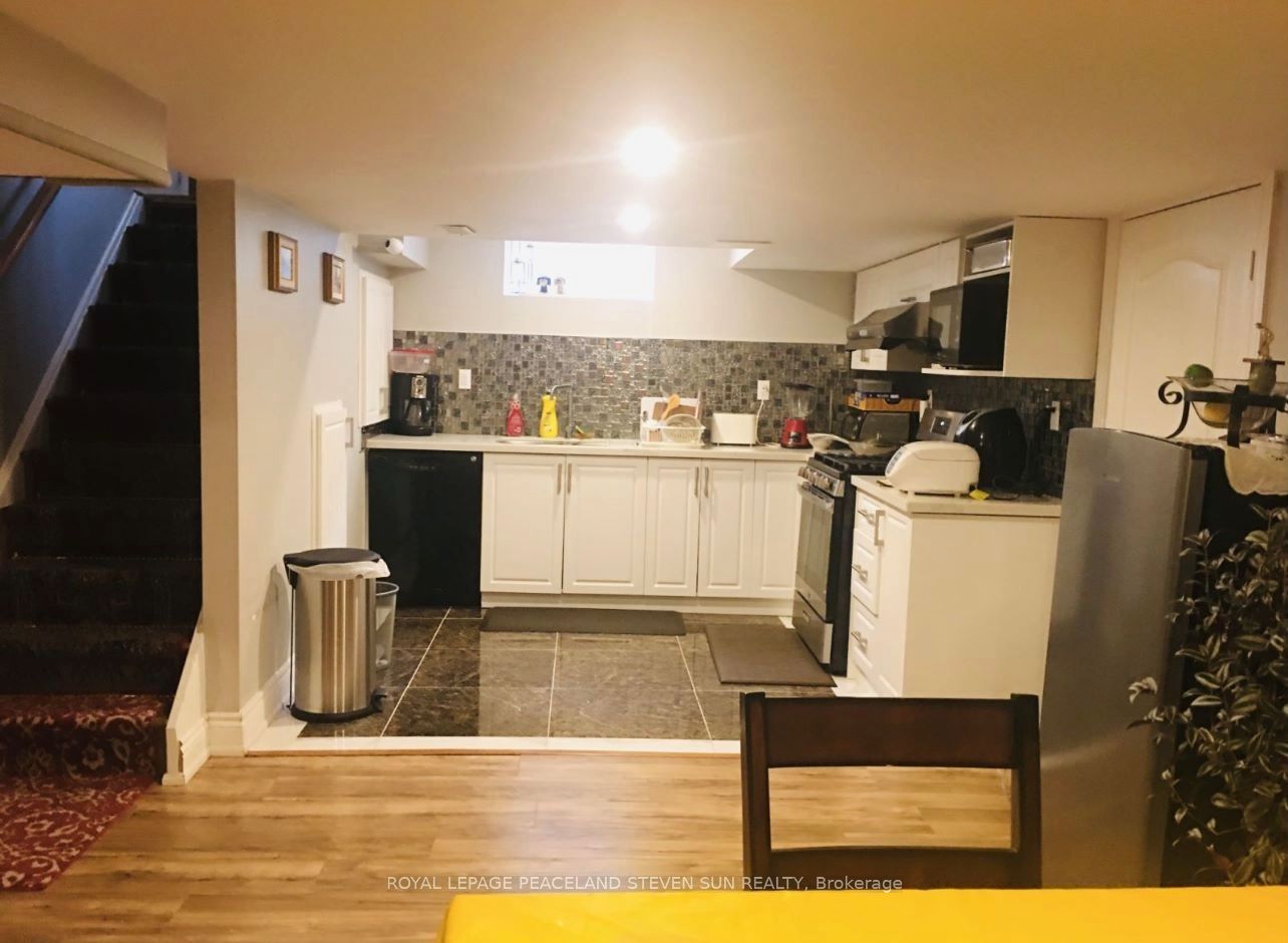 Unit Bsmt - 12 Glenforest Drive, Vaughan 4
