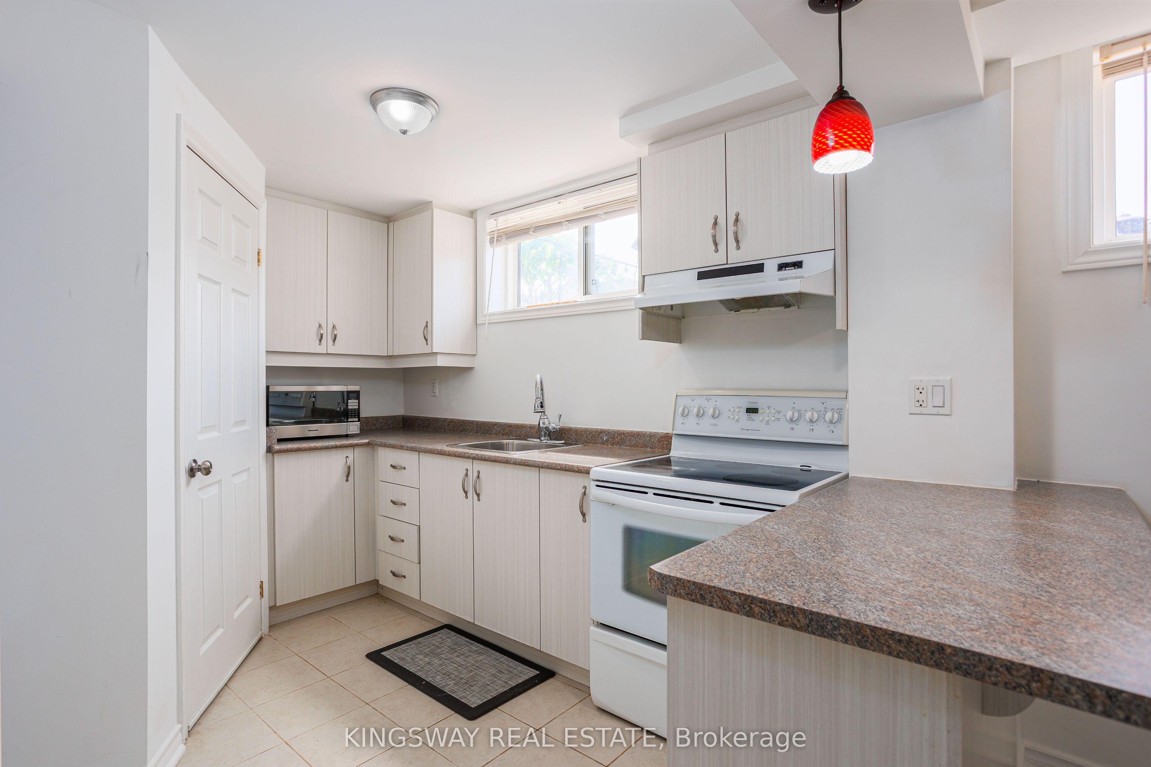 57 Lancer Drive, Vaughan 4