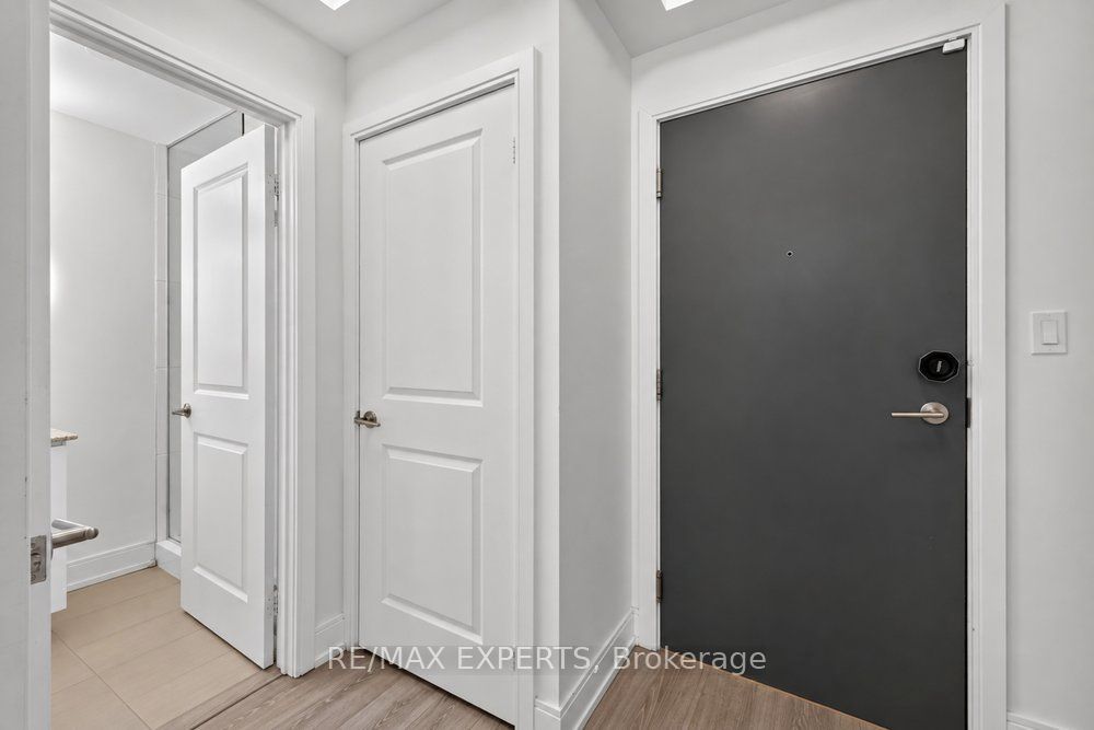 Unit 208B - 9600 Yonge Street, Richmond Hill 3