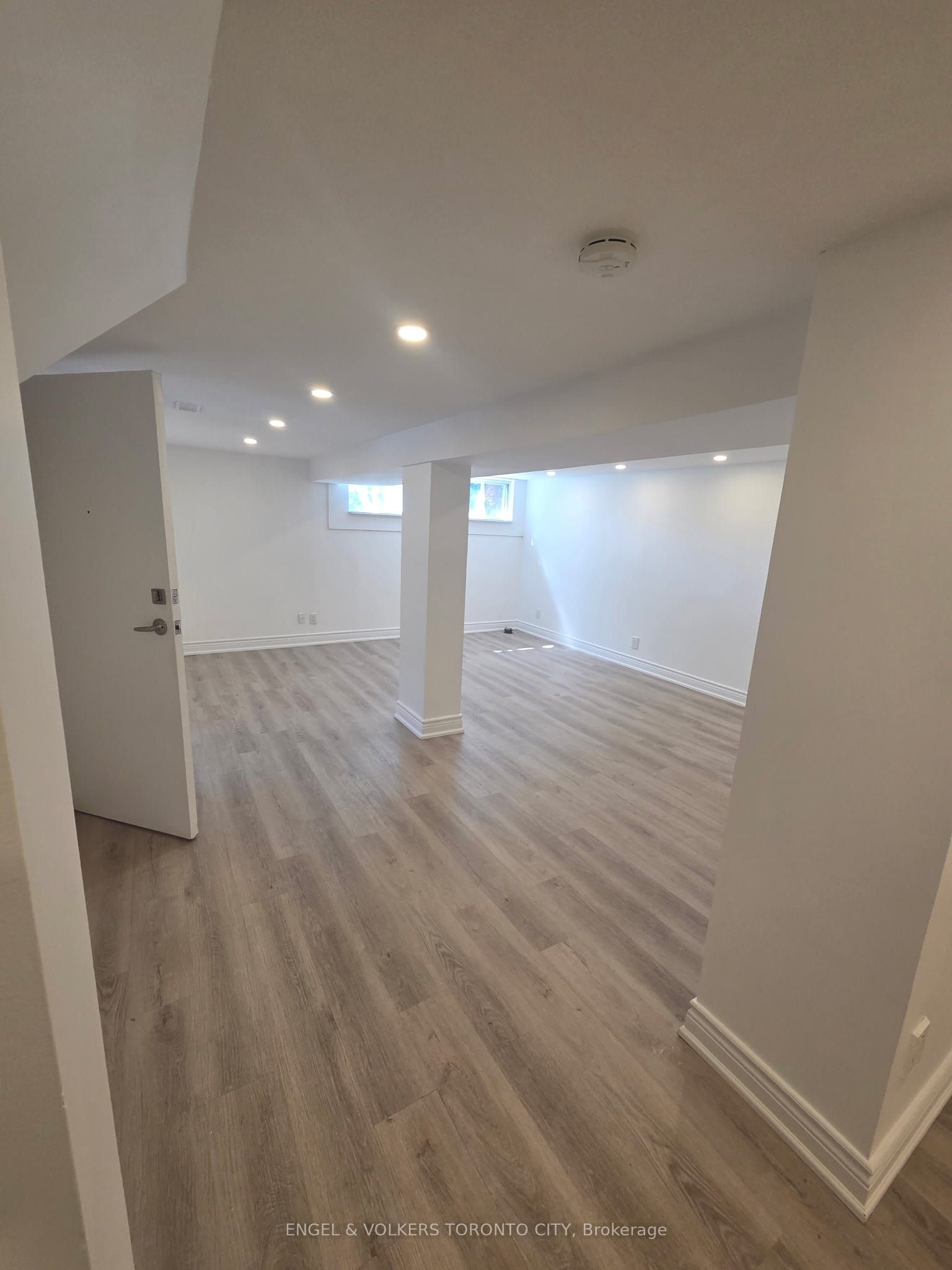 Unit Basement - 37 Newbury Drive, Newmarket 3