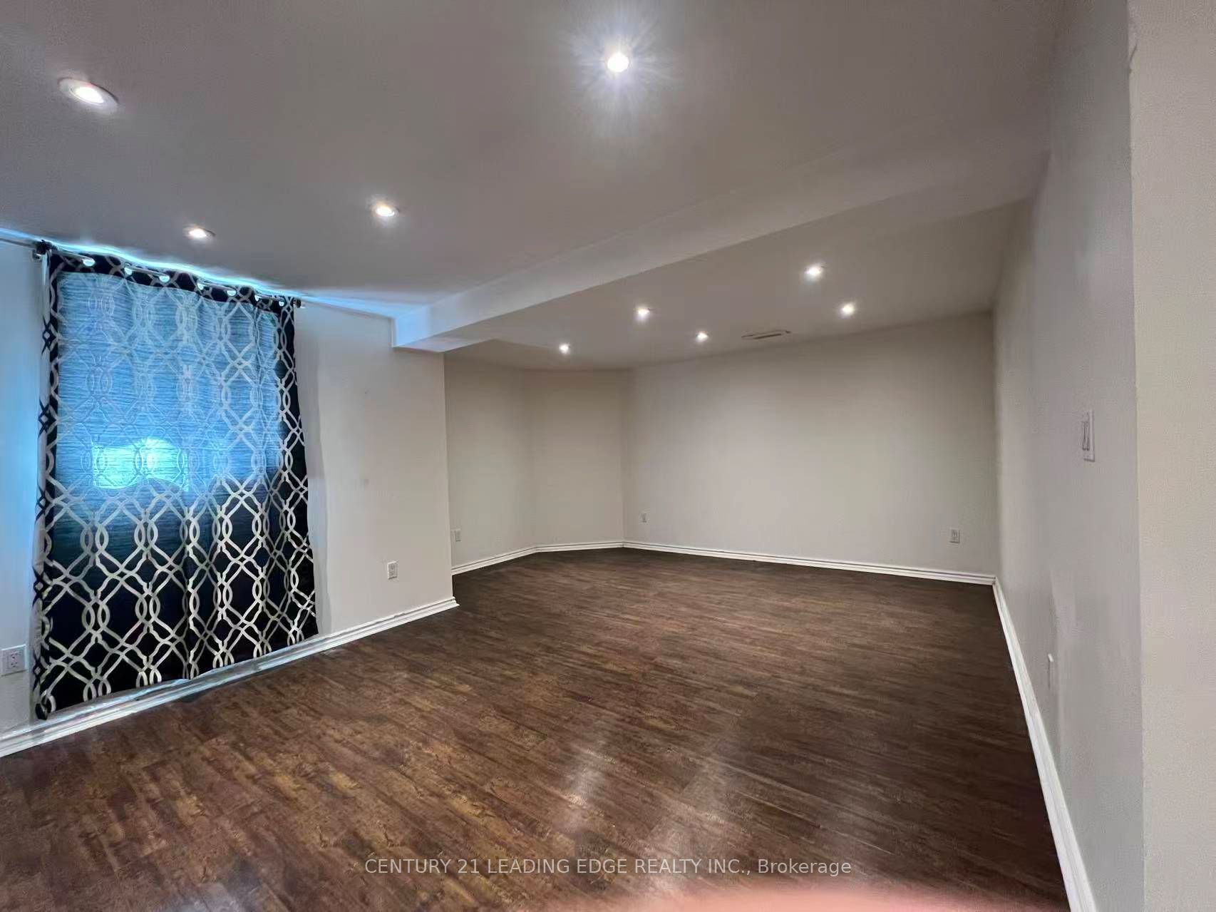 Unit Lower Level - 33 Cavalry Trail, Markham 5
