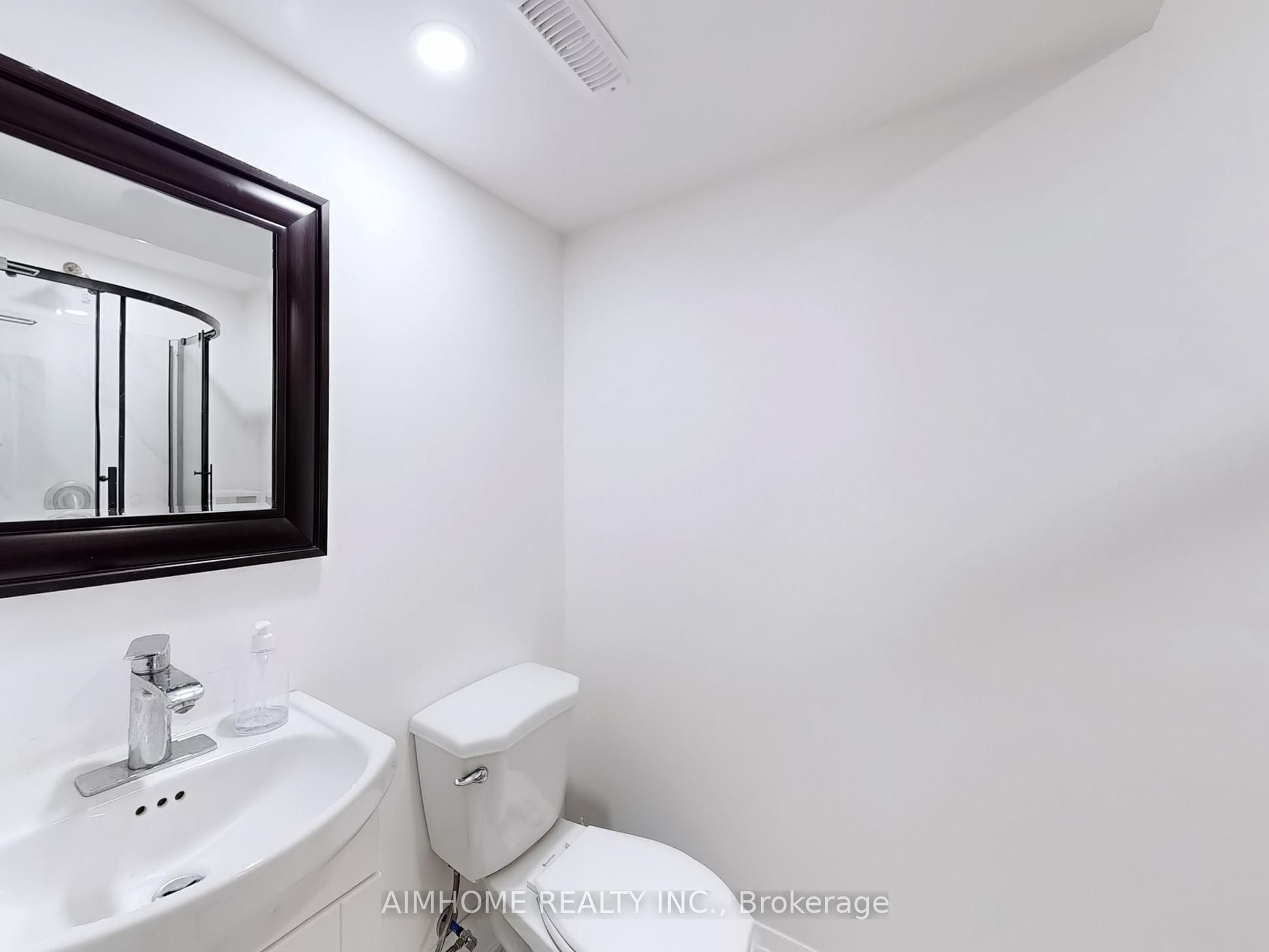 Unit Lower L - 51 Royal Orchard Boulevard, Markham 3