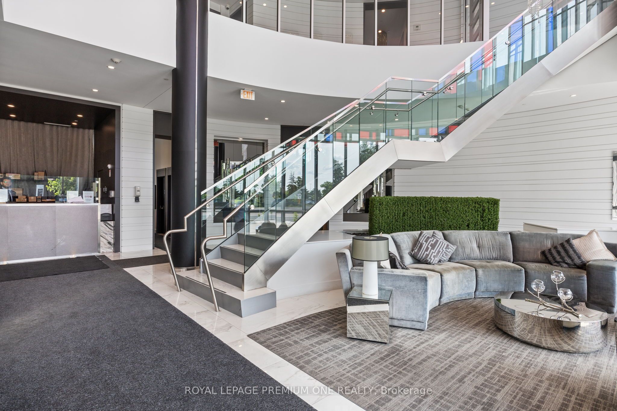 Unit 1514 - 9471 Yonge Street, Richmond Hill 2