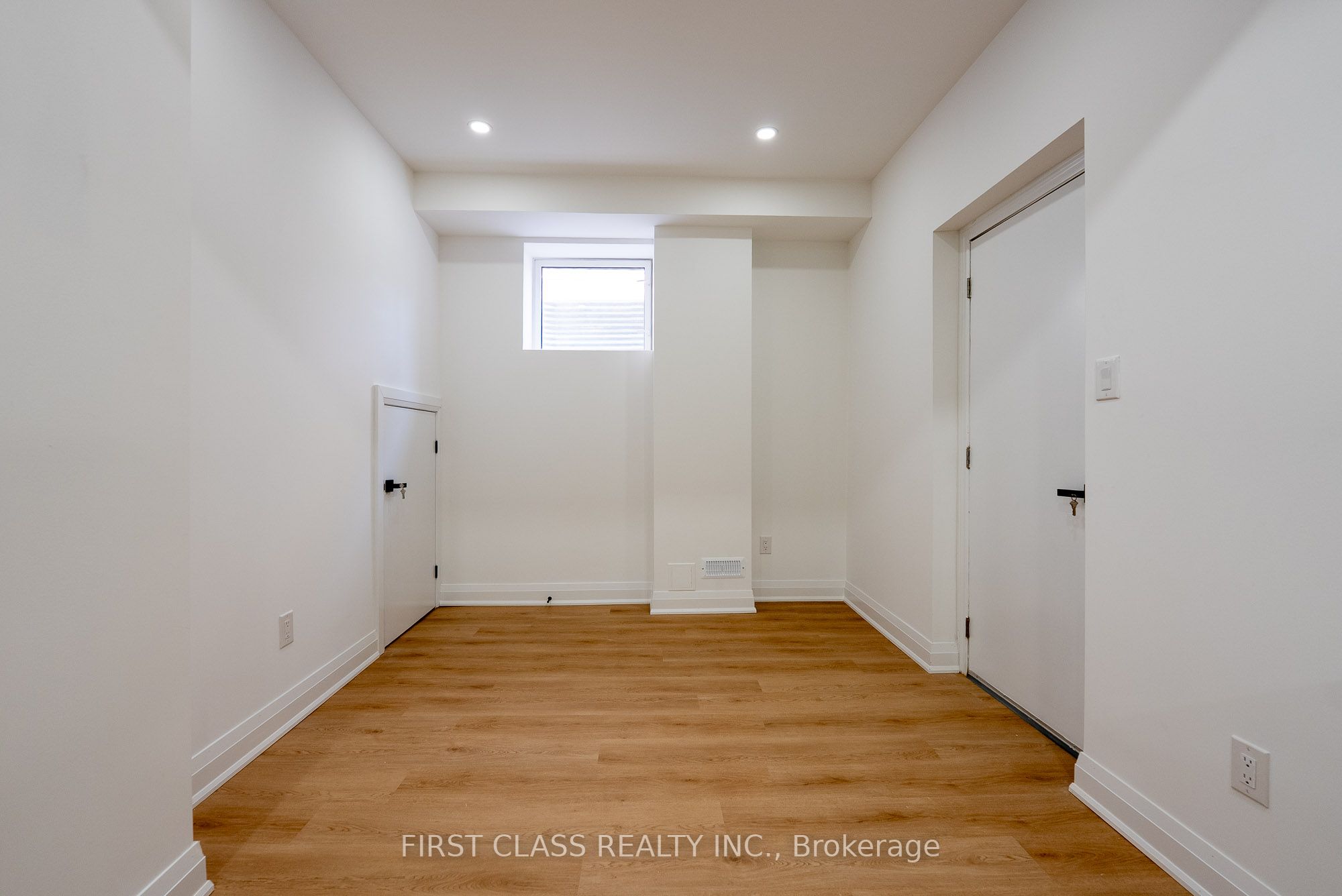 Unit Basement - 544 White's Hill Avenue, Markham 4