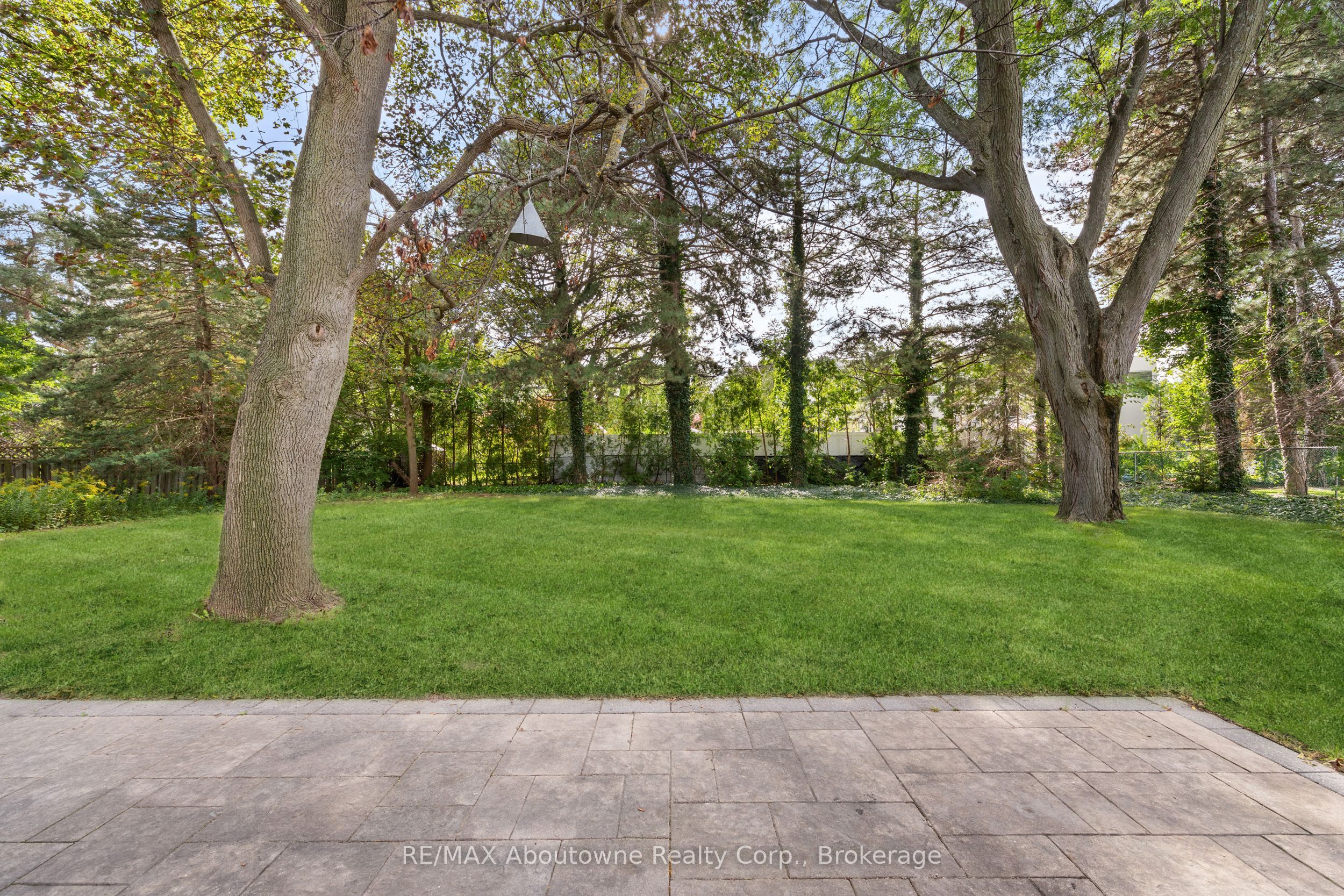 24 Valloncliffe Road, Markham 4