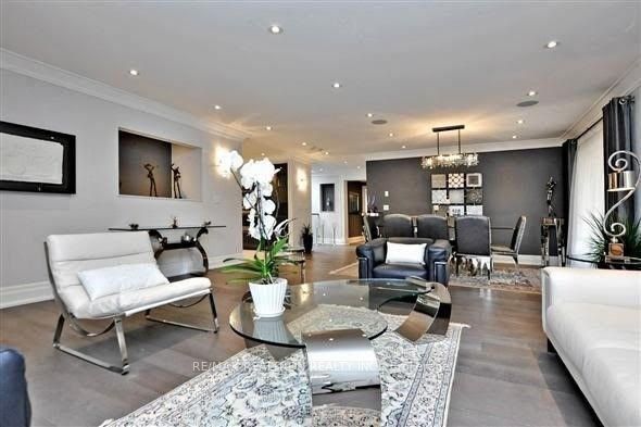 Unit Main & Lower - 57 Oxford Street, Richmond Hill 4