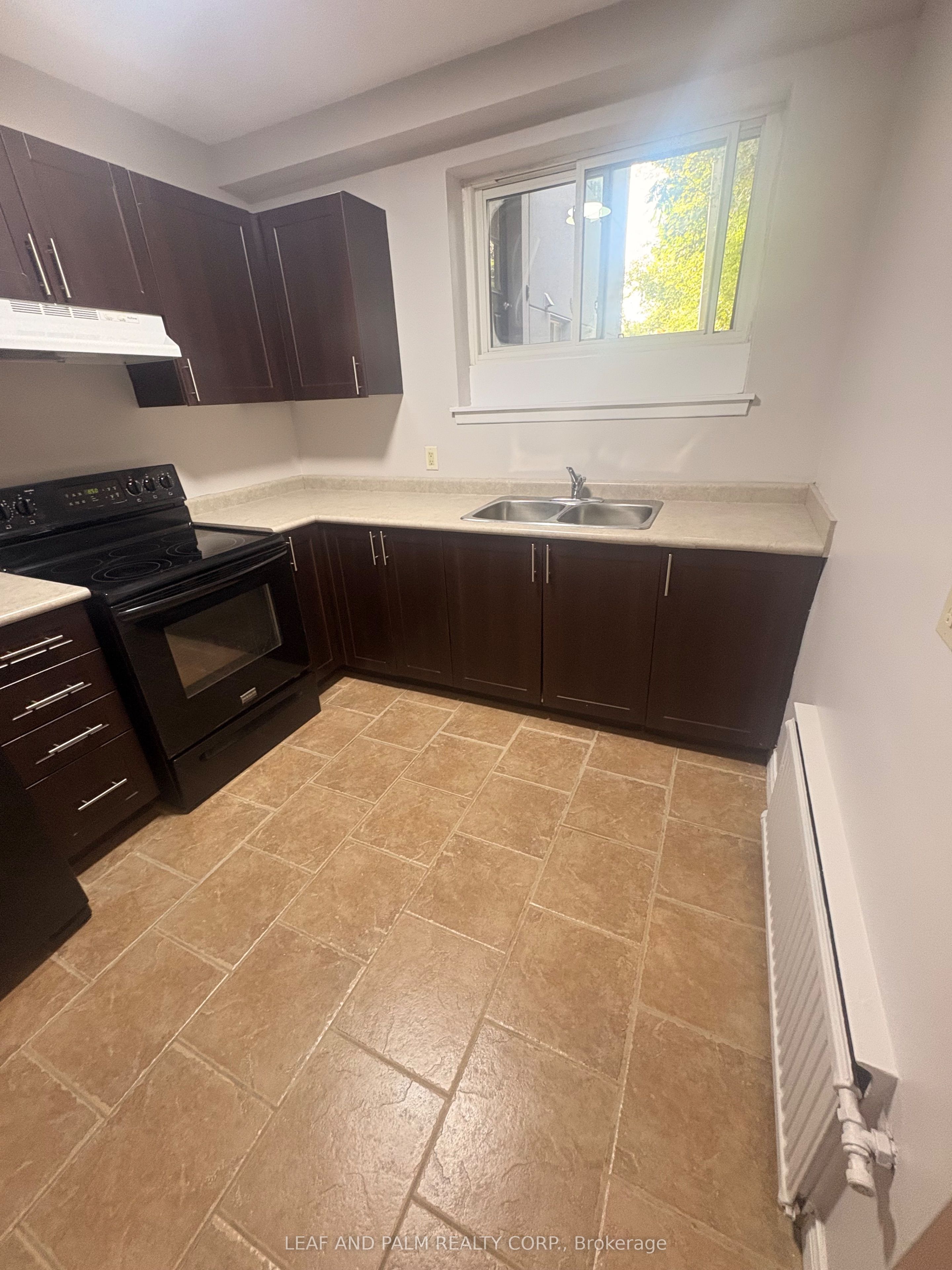 Unit B6 - 366 Penn Avenue, Newmarket 2