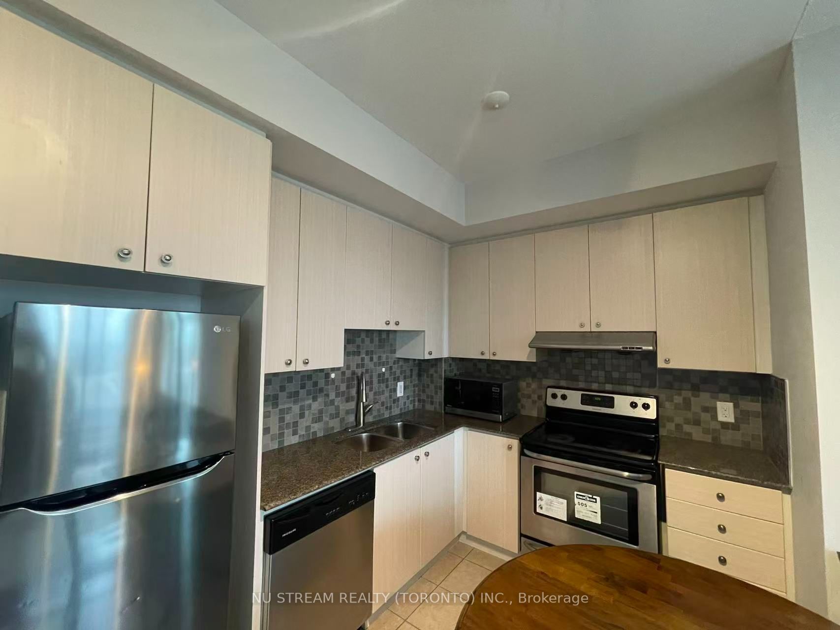 Unit 506 - 8323 Kennedy Road, Markham 5