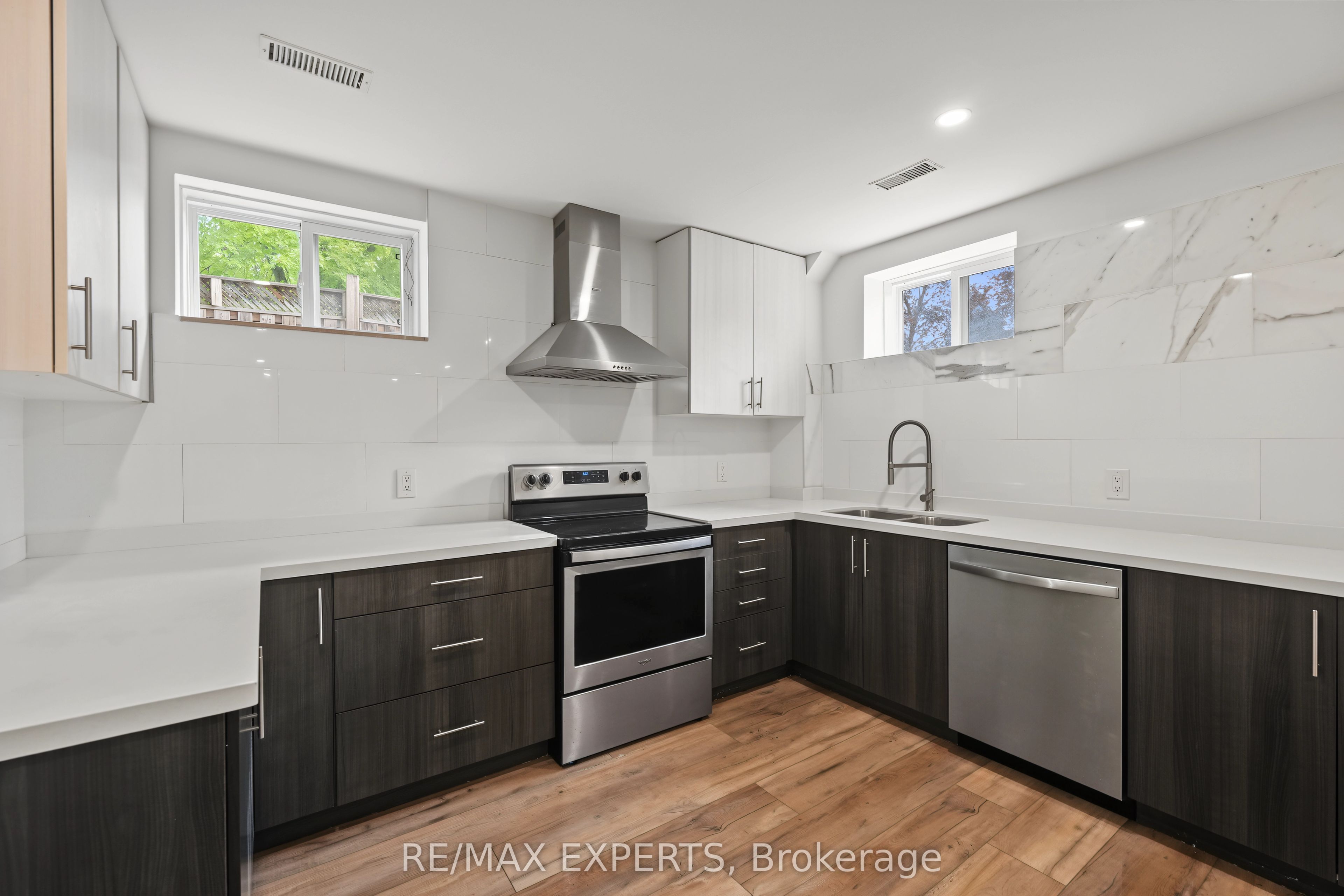 Unit Basement - 99 Dianawood Ridge, Vaughan 3