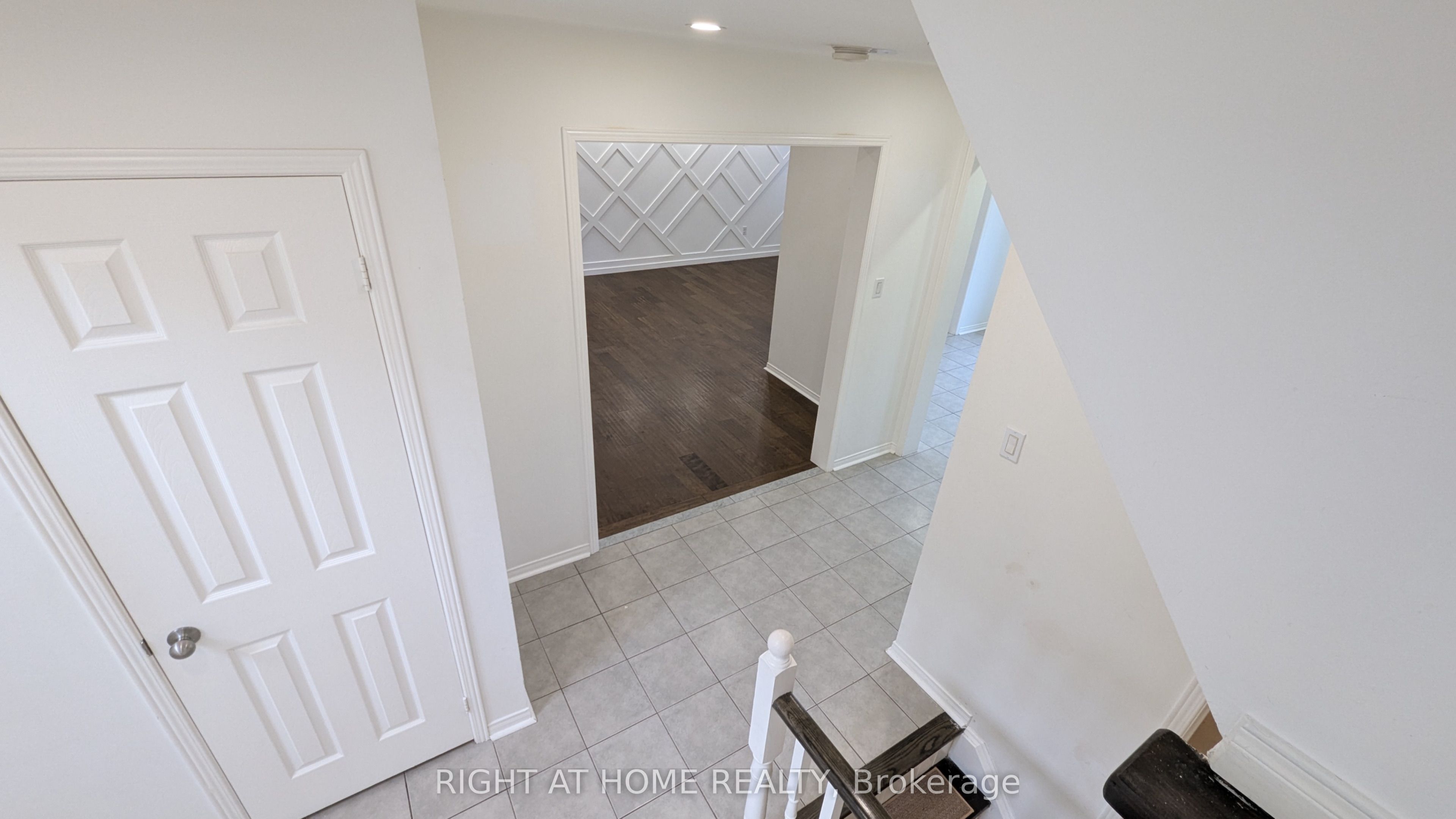 Unit MAIN & UPPER - 5 Faris Street, Bradford West Gwillimbury 5