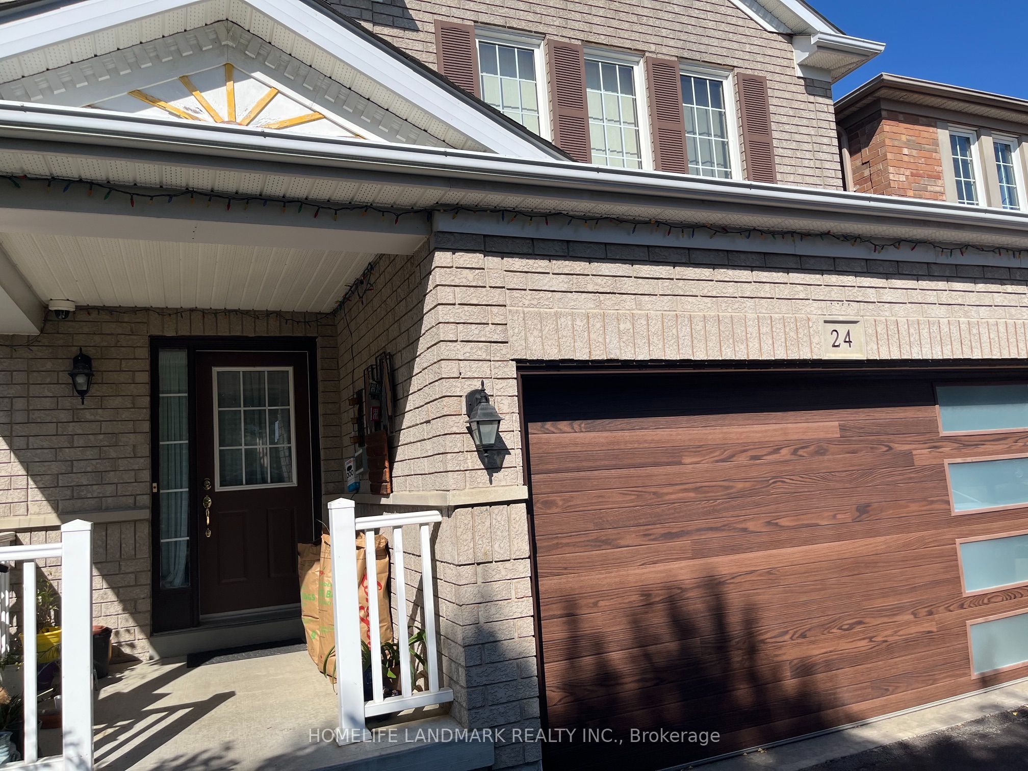 24 Gwilliam Lane, Aurora 2