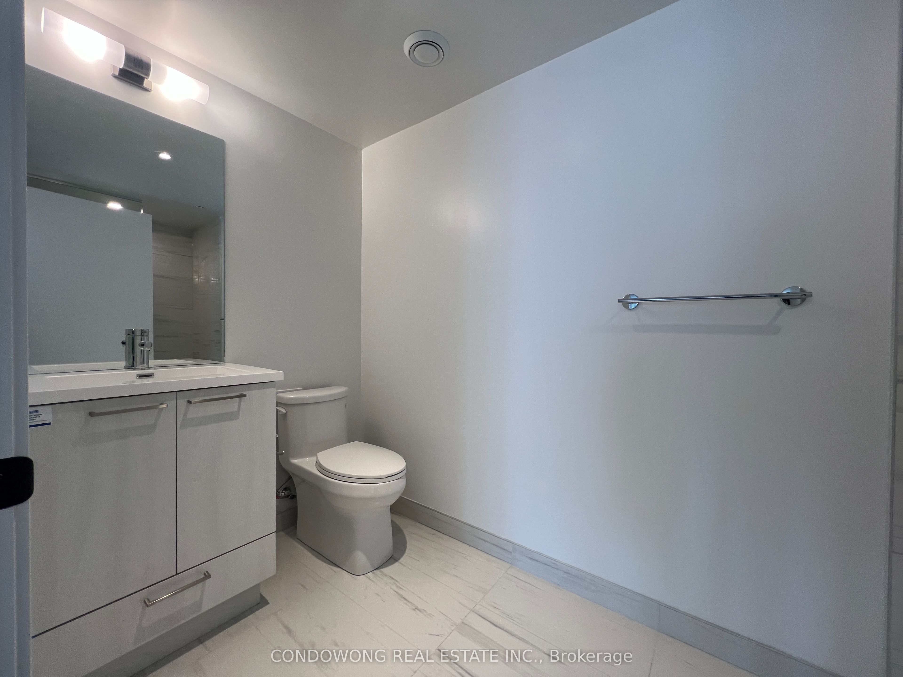 Unit 4006 - 195 Commerce Street, Vaughan 3