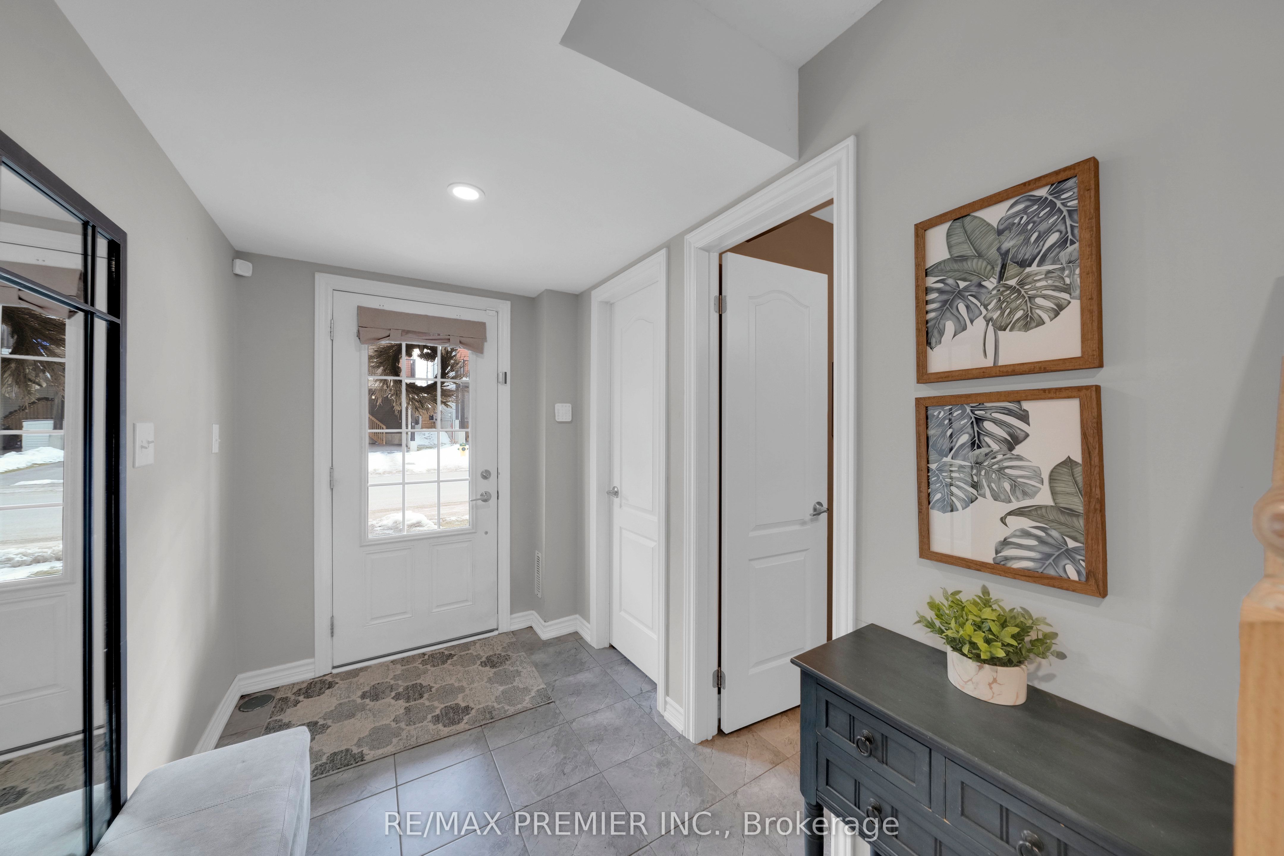 48 Andean Lane, Barrie 2