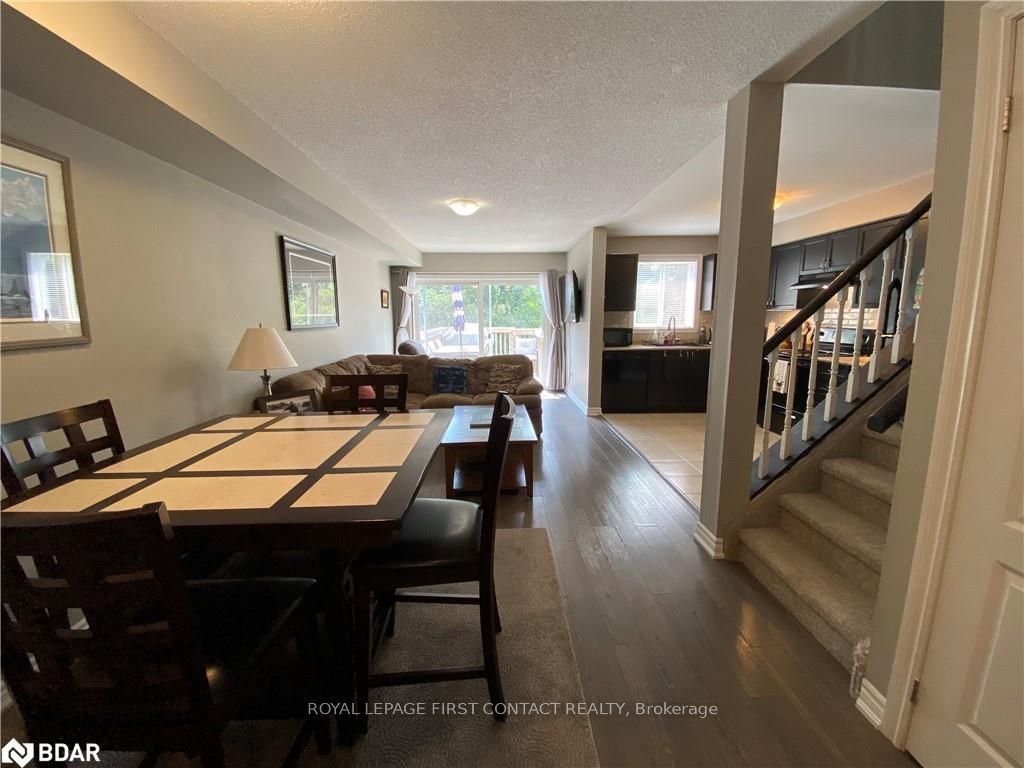 63 Sydenham, Barrie 2