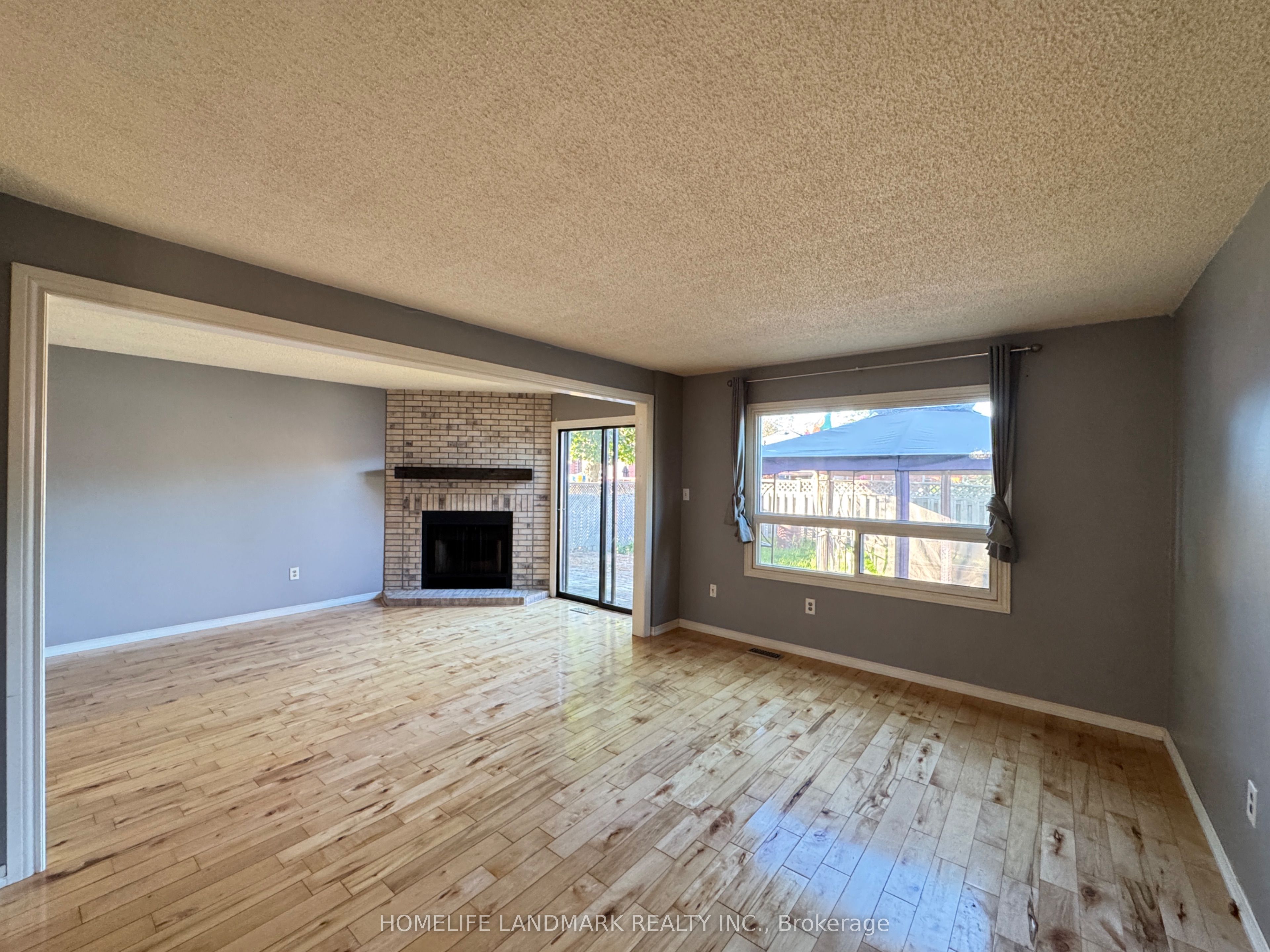 23 Wallace Drive, Barrie 5