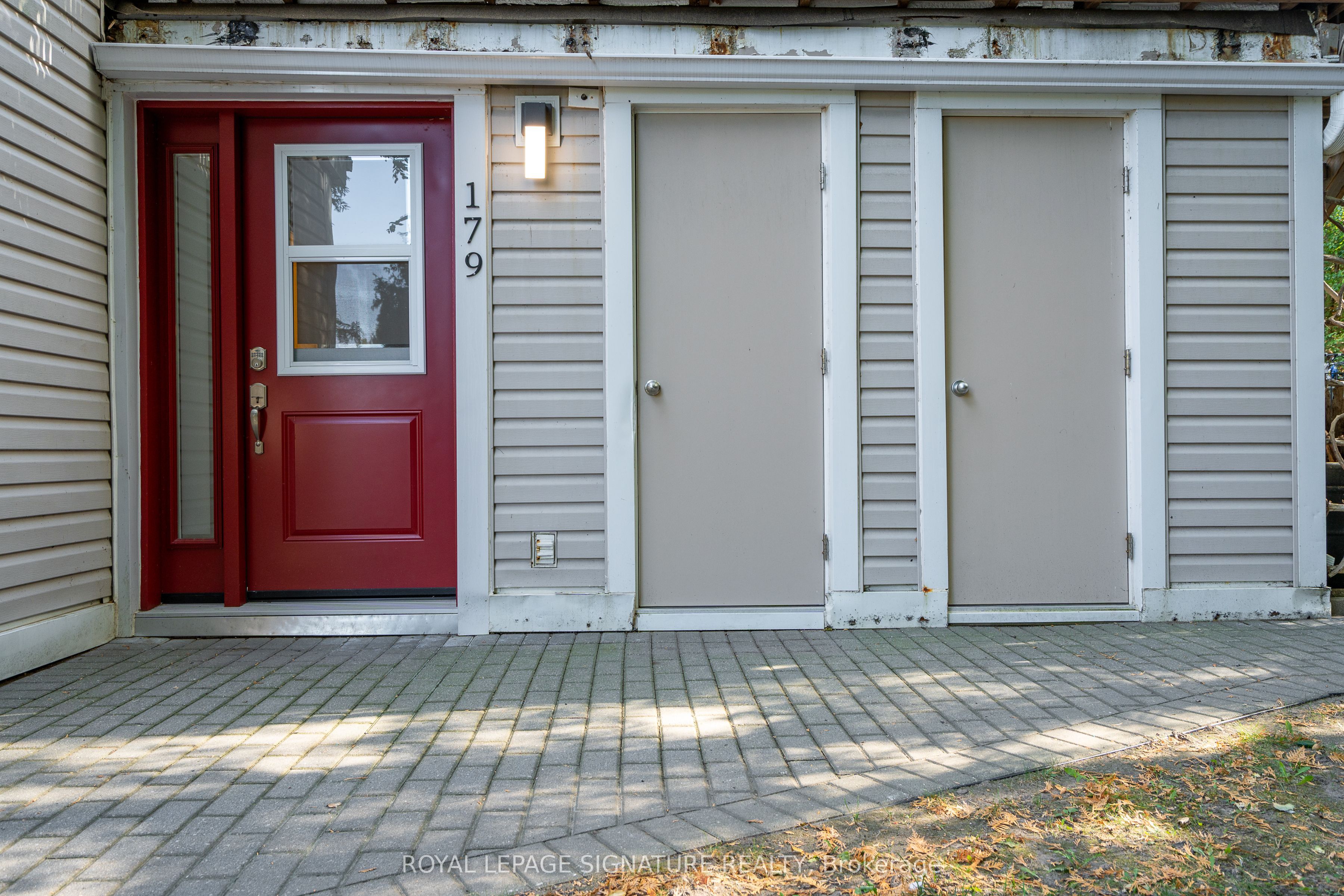 Unit 179 - 49 Trott Boulevard, Collingwood 2