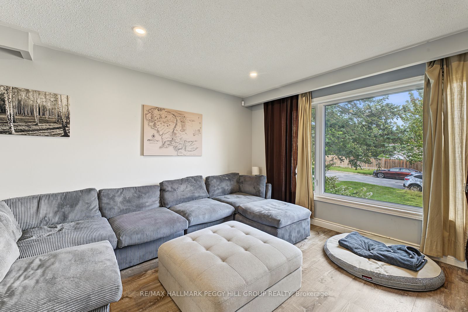 Unit Upper - 9 Baker Crescent, Barrie 3