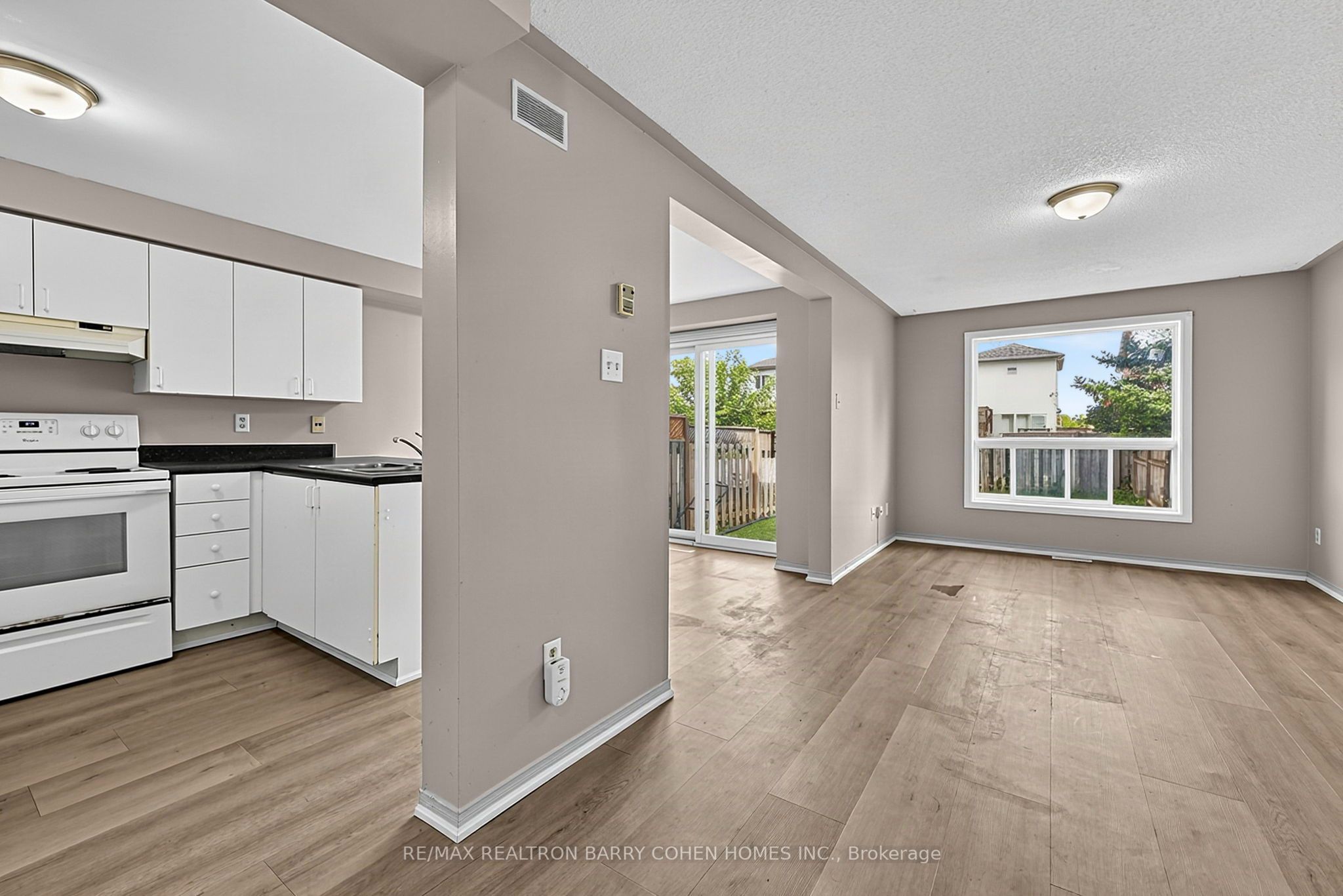 43 Black Cherry Crescent, Barrie 5