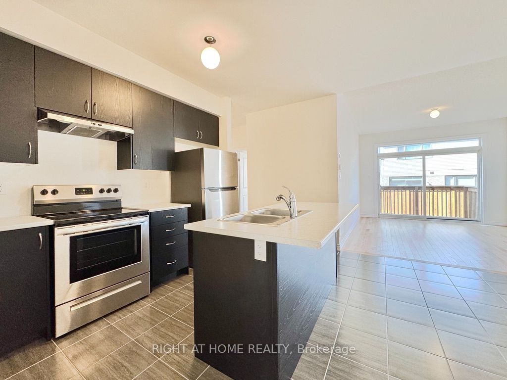 Unit Main - 16 Bannister Road, Barrie 3