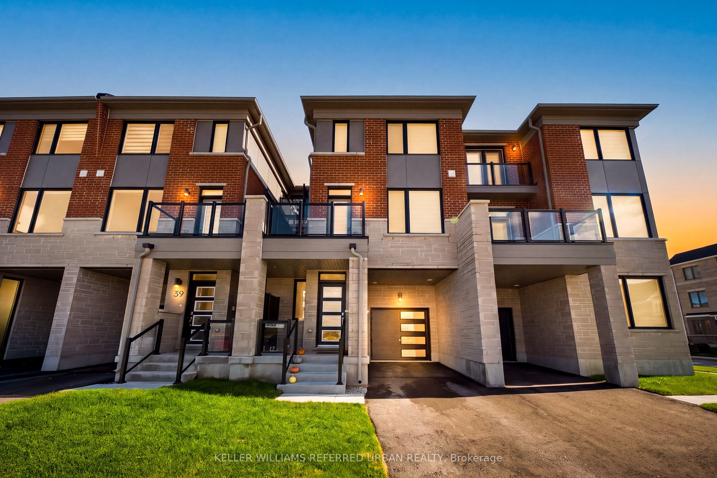 61 Vinewood Crescent, Barrie 2