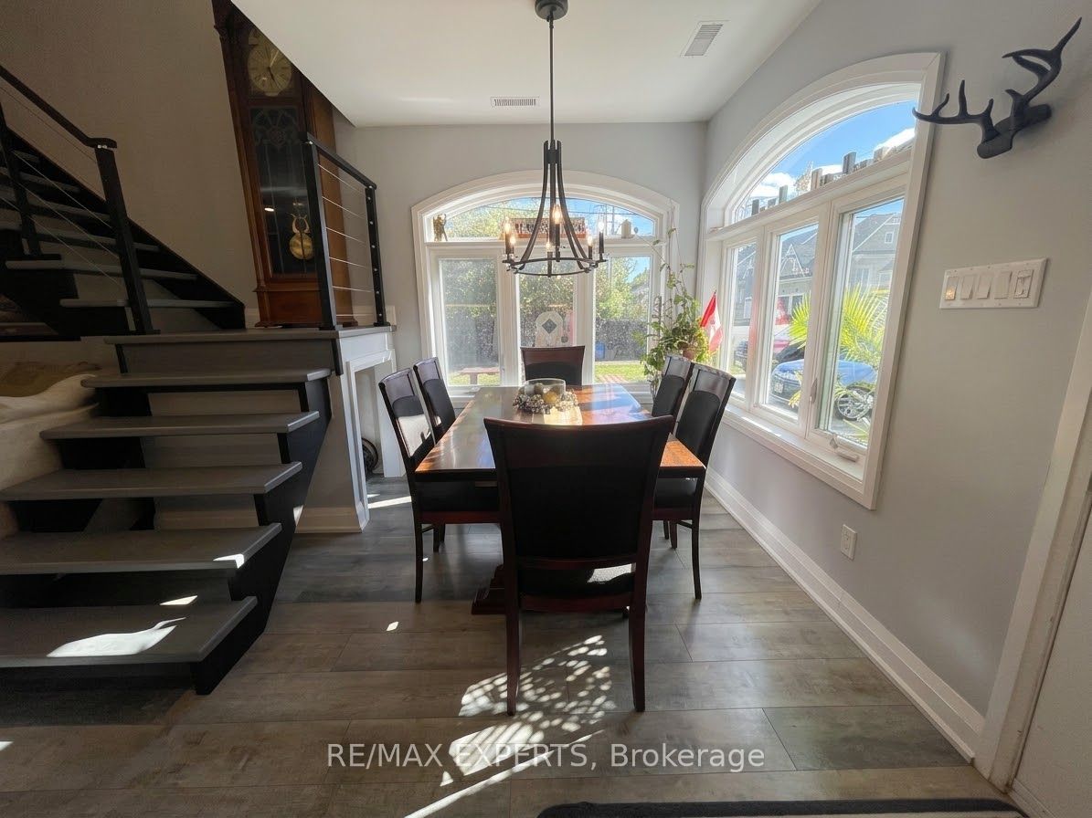 37 62nd Street N, Wasaga Beach 2