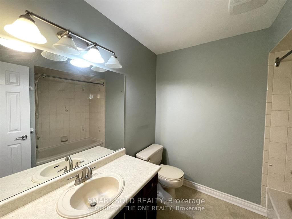 Unit upper - 330 Leacock Drive, Barrie 4