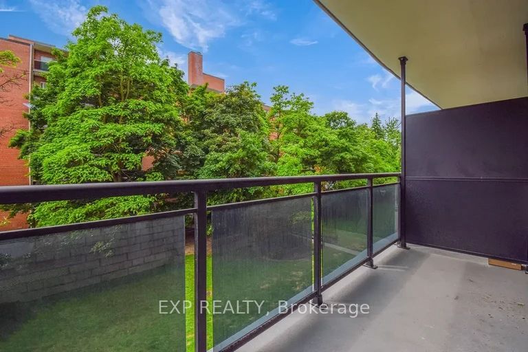 45 Paisley Boulevard W, Mississauga 5