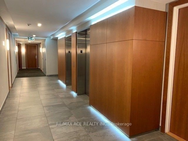 Unit 909 - 2800 Keele Street, North York 3