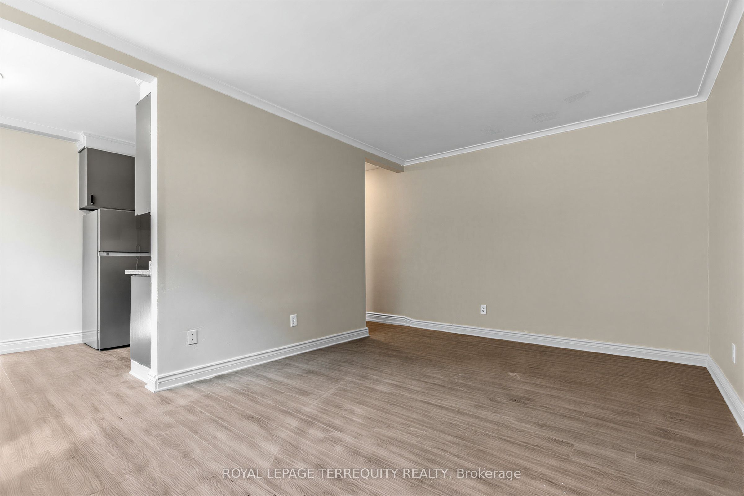 Unit 3 - 2550 Keele Street, North York 5