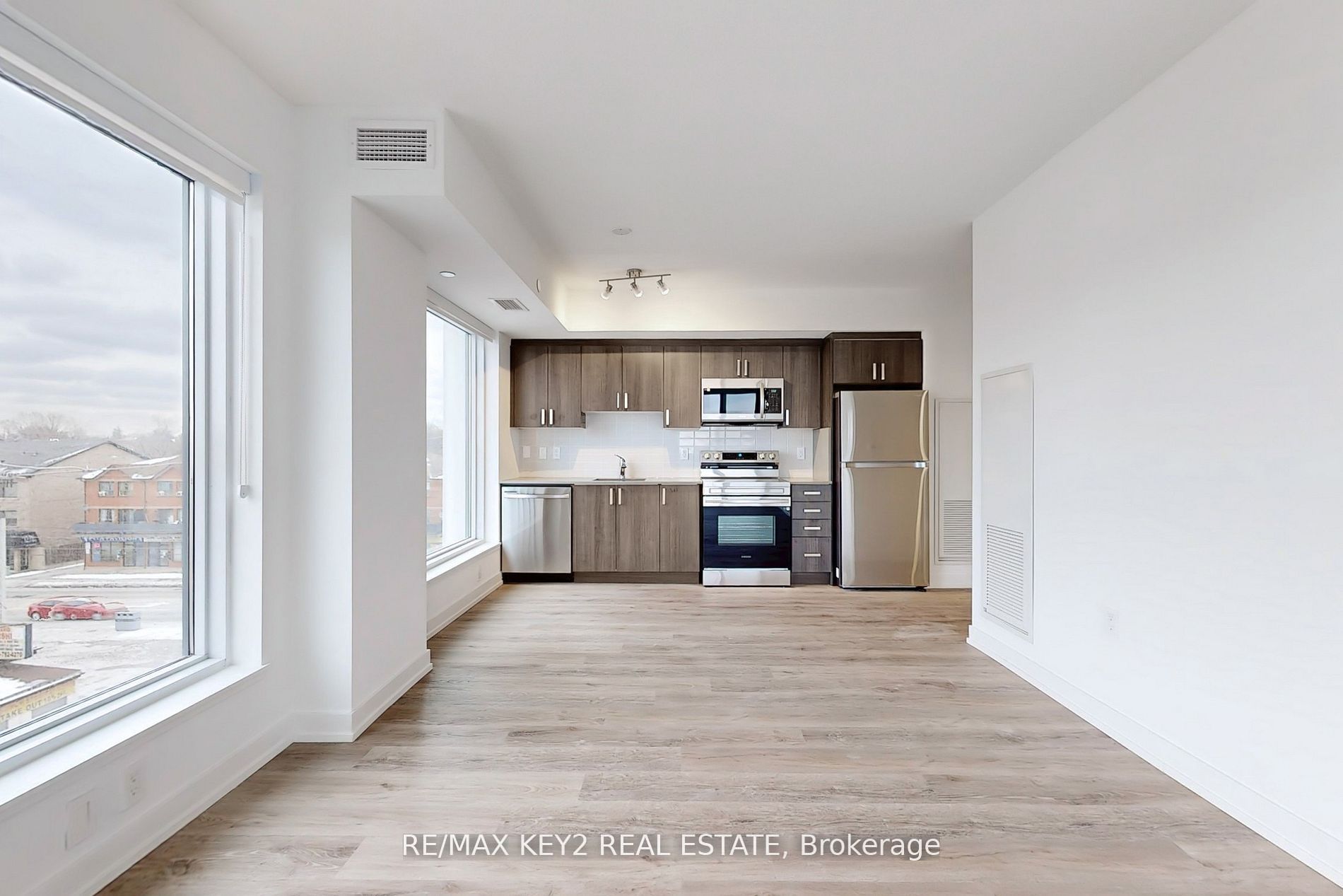 Unit 425 - 556 Marlee Avenue, North York 2