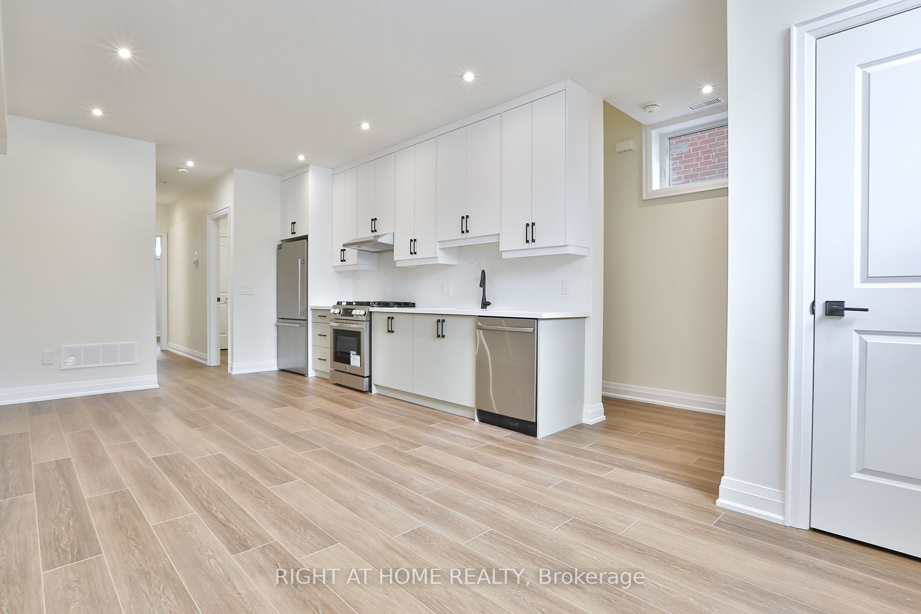 Unit 2 - 39 Fifteenth Street, Etobicoke 5