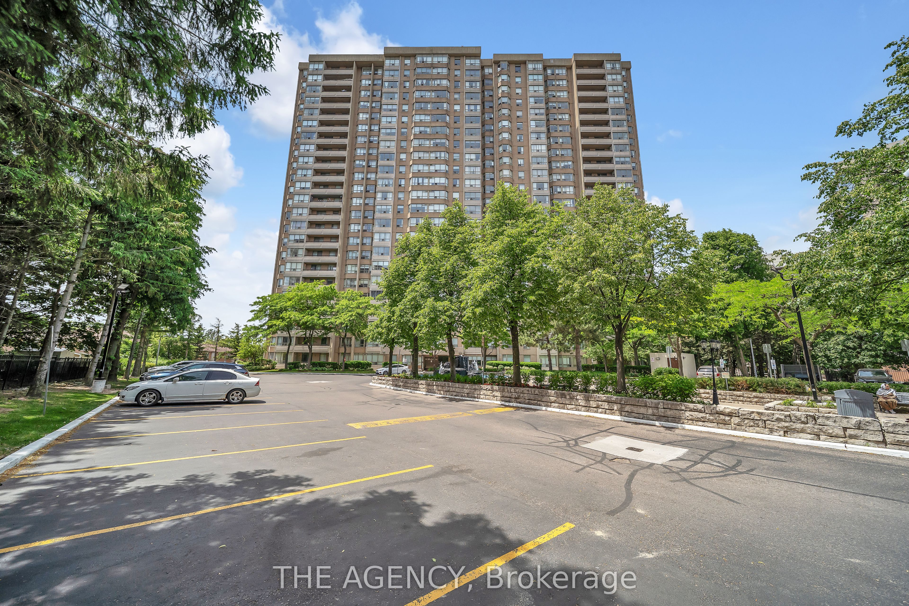 Unit 505 - 30 Malta Avenue, Brampton 2