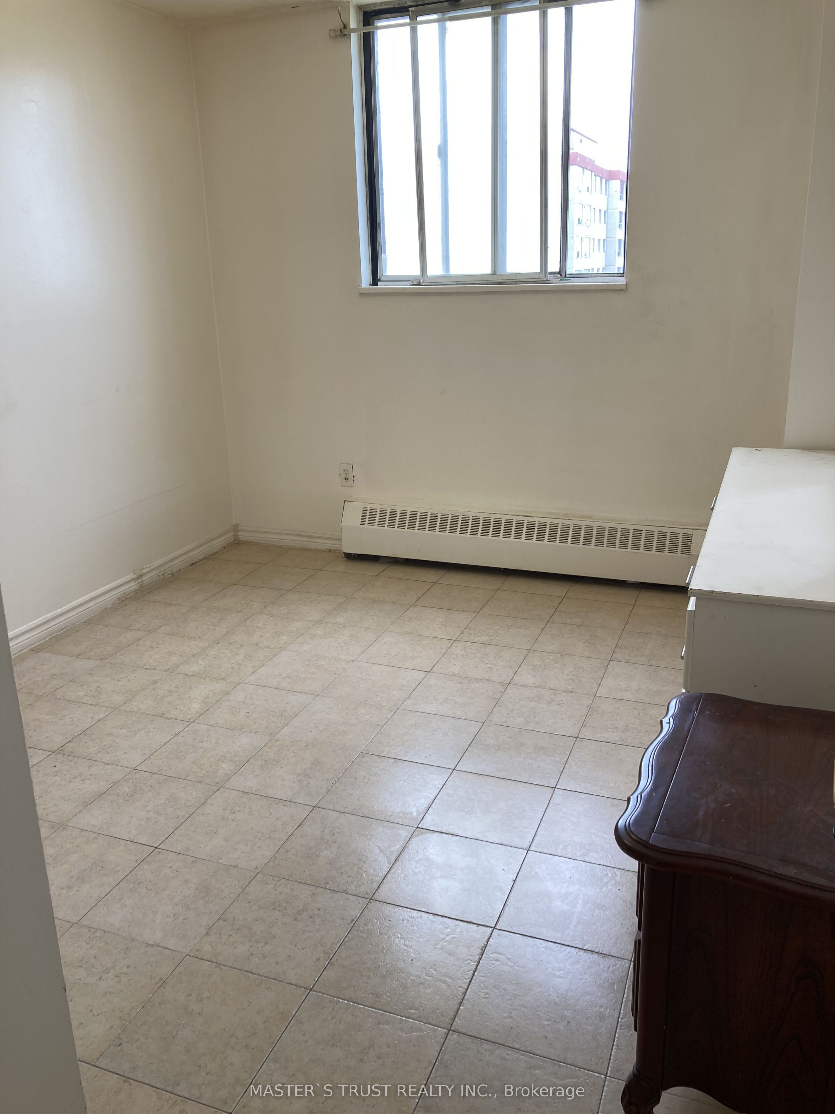 Unit 908 - 940 Caledonia Road, North York 3
