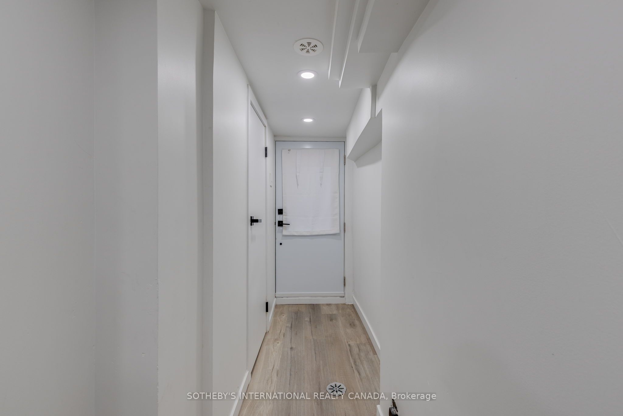 Unit Bsmt - 120 Glenlake Avenue, Toronto 3