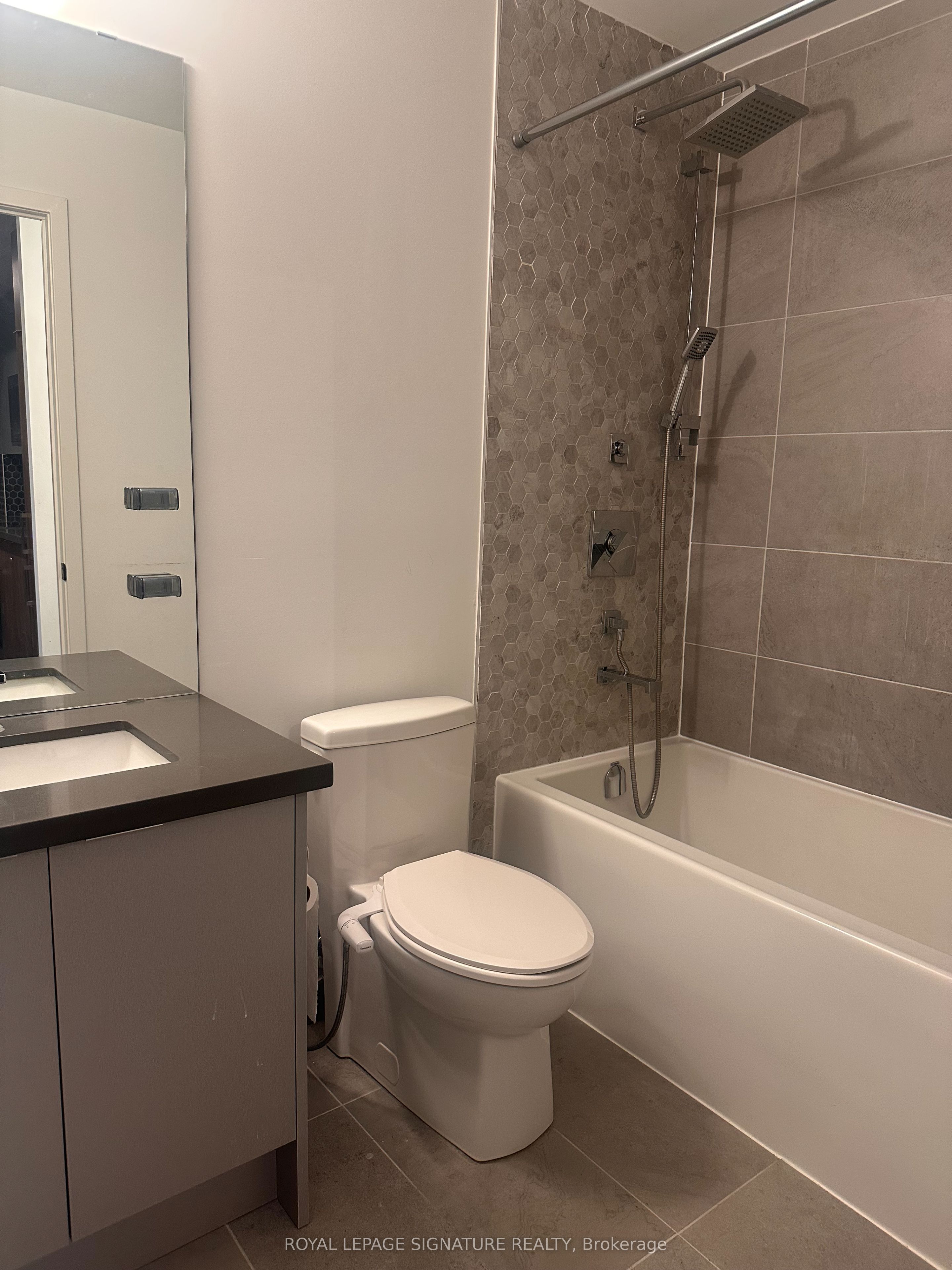 Unit 1002 - 2481 Taunton Road, Oakville 3
