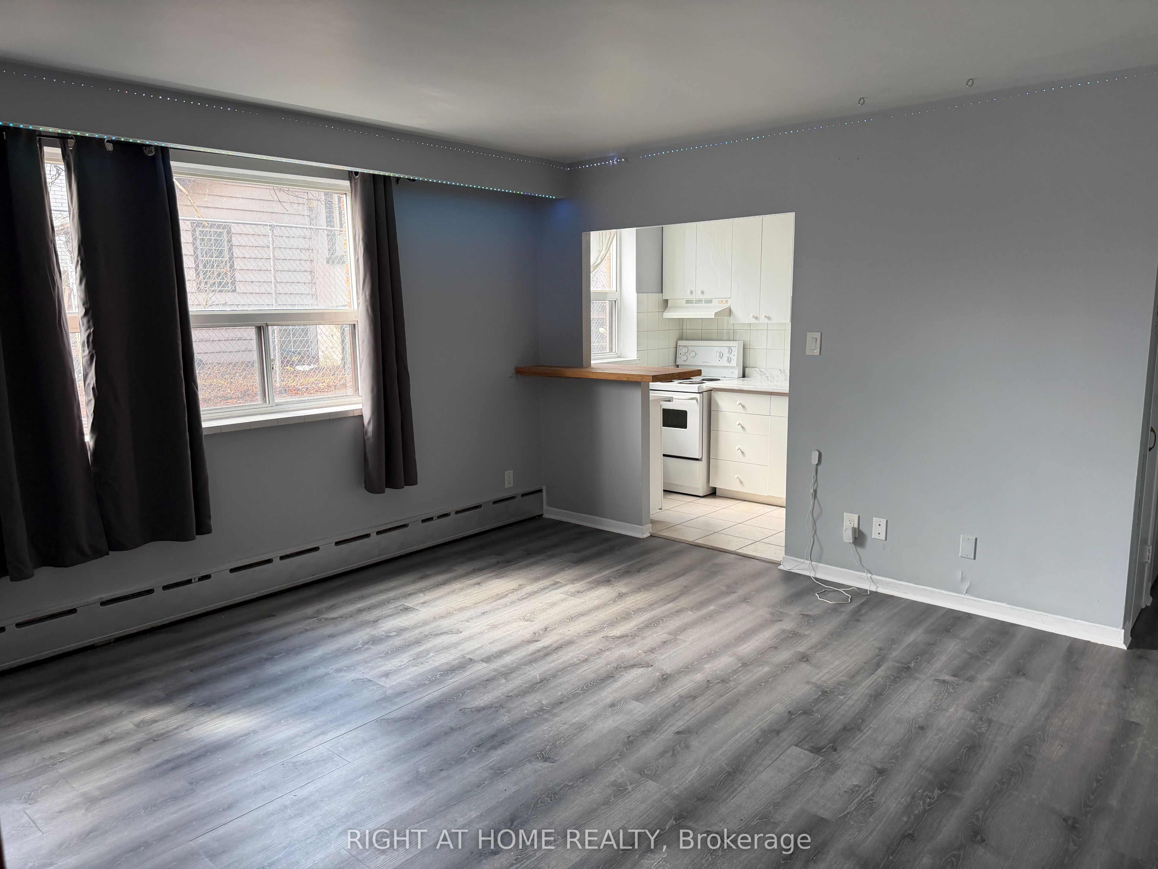 Unit 5 - 115 Eighth Street, Etobicoke 5