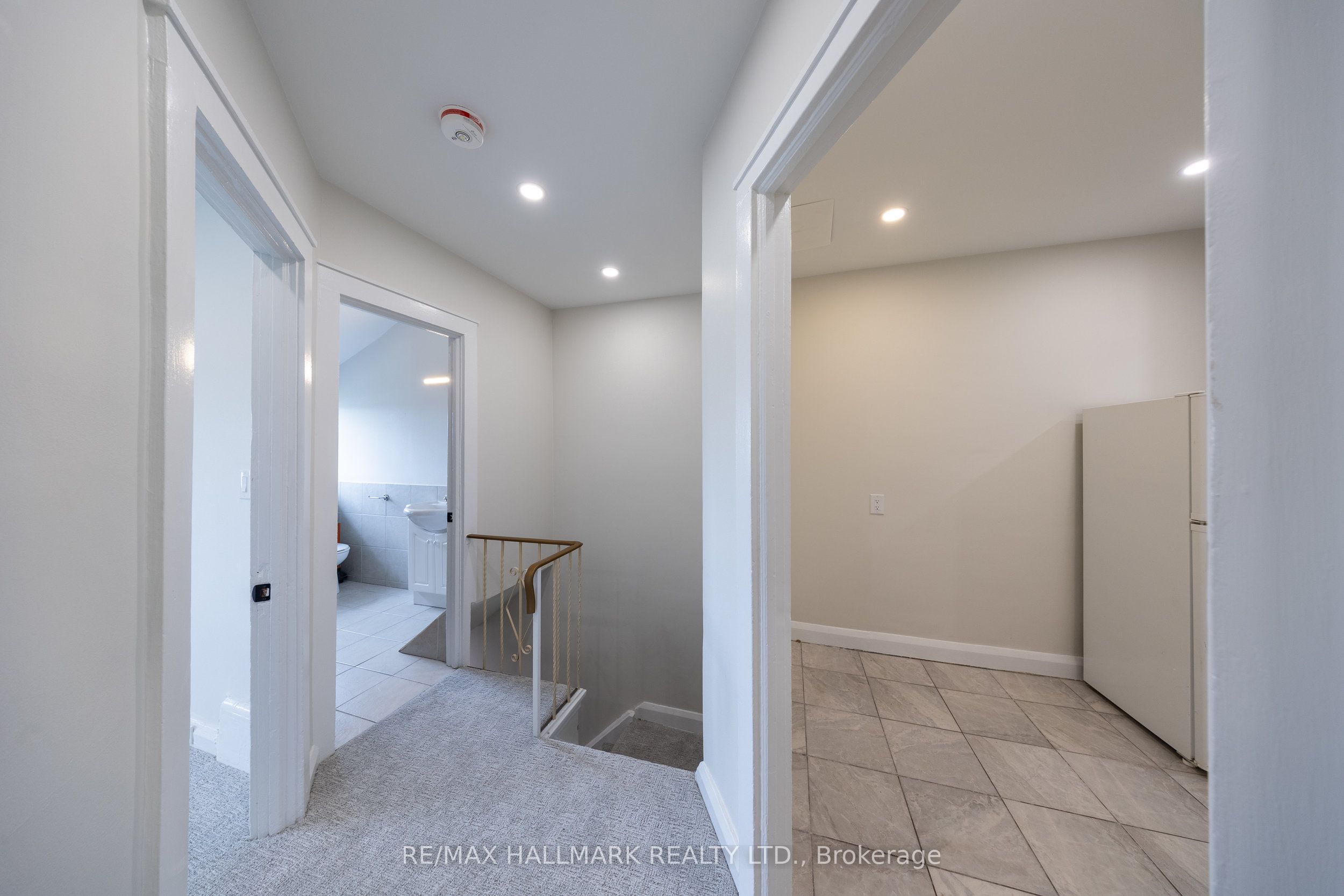 Unit Upper - 1366 Davenport Road, Toronto 3
