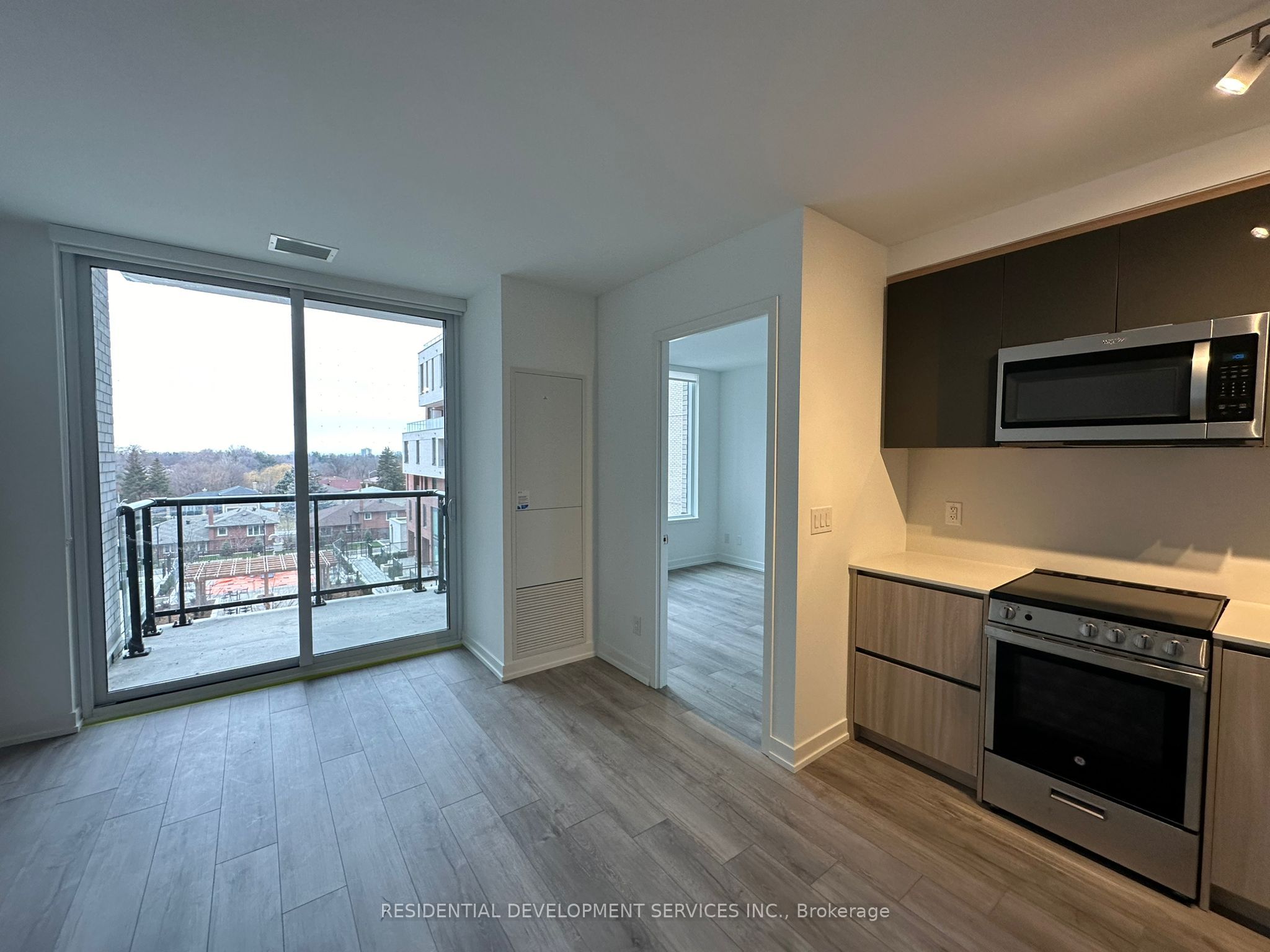 Unit 442 - 3100 Keele Street, North York 2