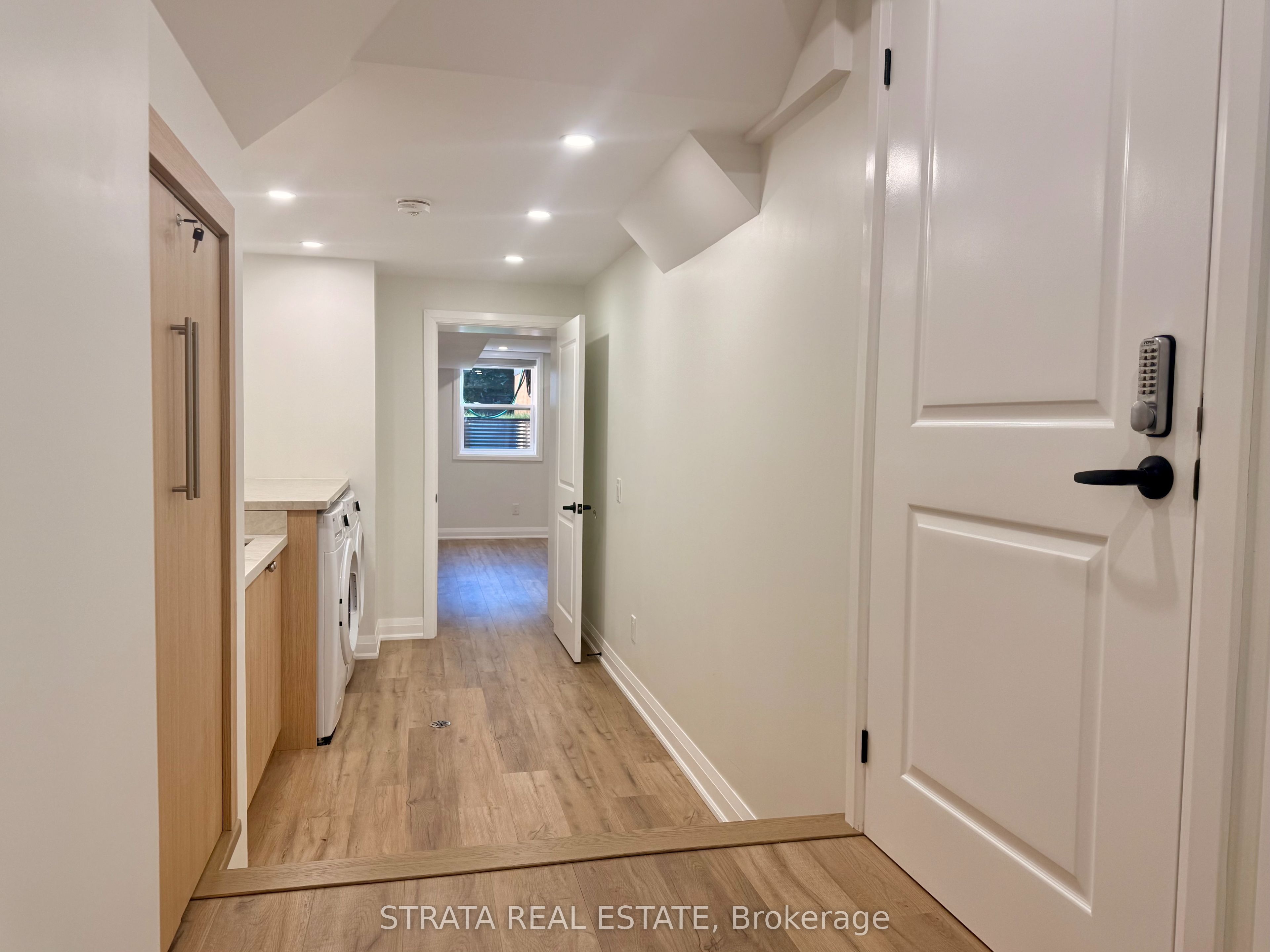 277 Kennedy Avenue, Toronto 2