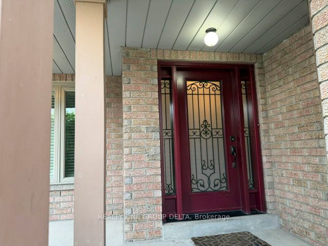 Unit Upper - 24 Arborview Crescent, Etobicoke 3