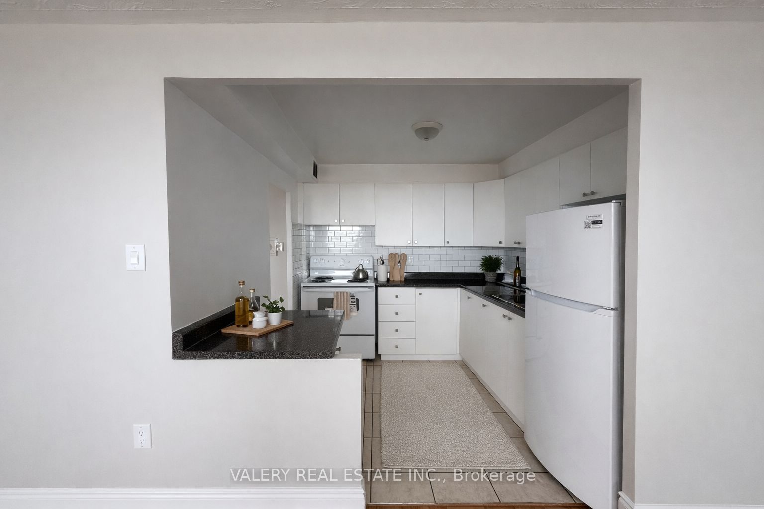 Unit 100 - 890 Jane Street, Toronto 3