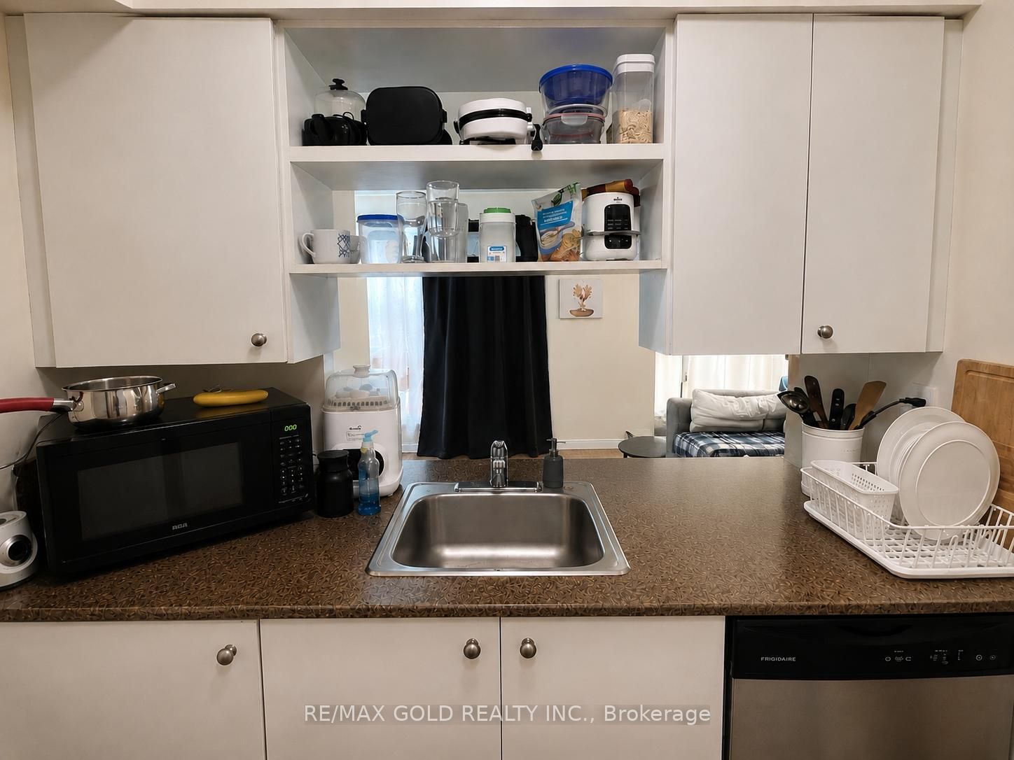 Unit 307 - 215 Queen Street E, Brampton 4