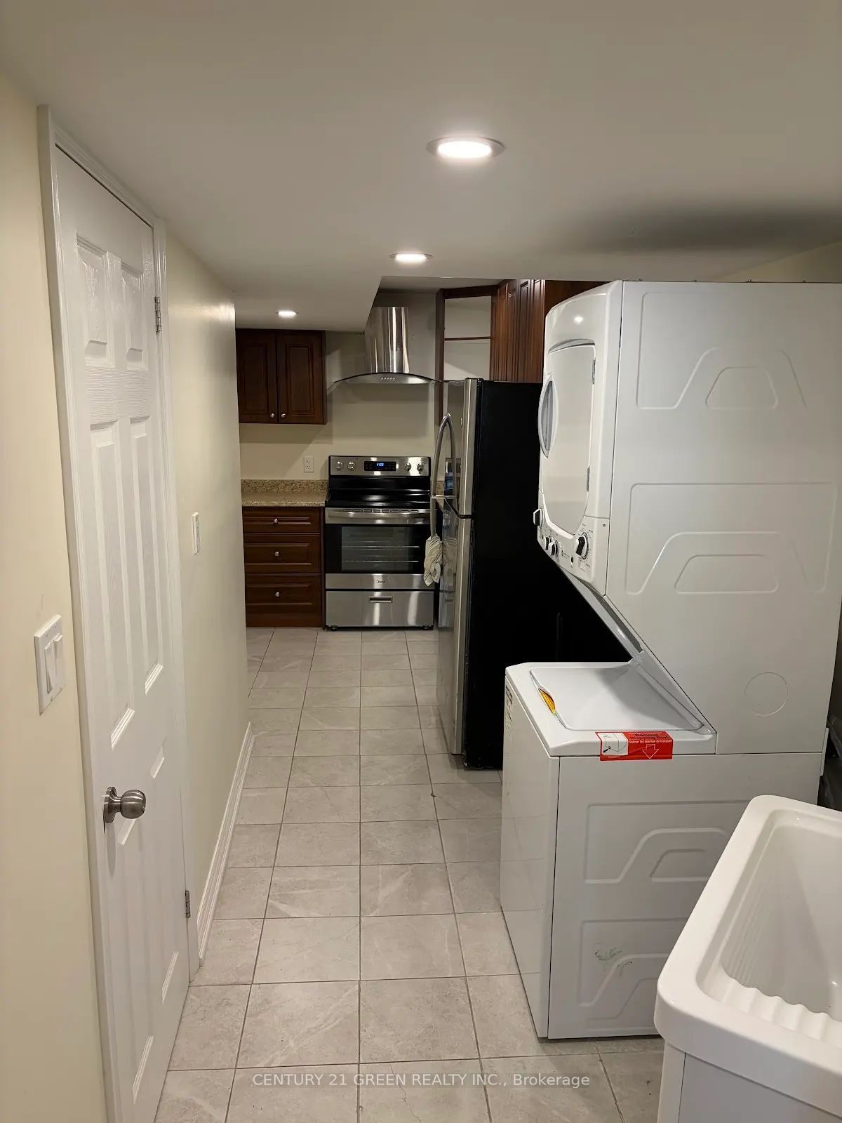 Unit Bsmt - 346 English Mill Court, Milton 4