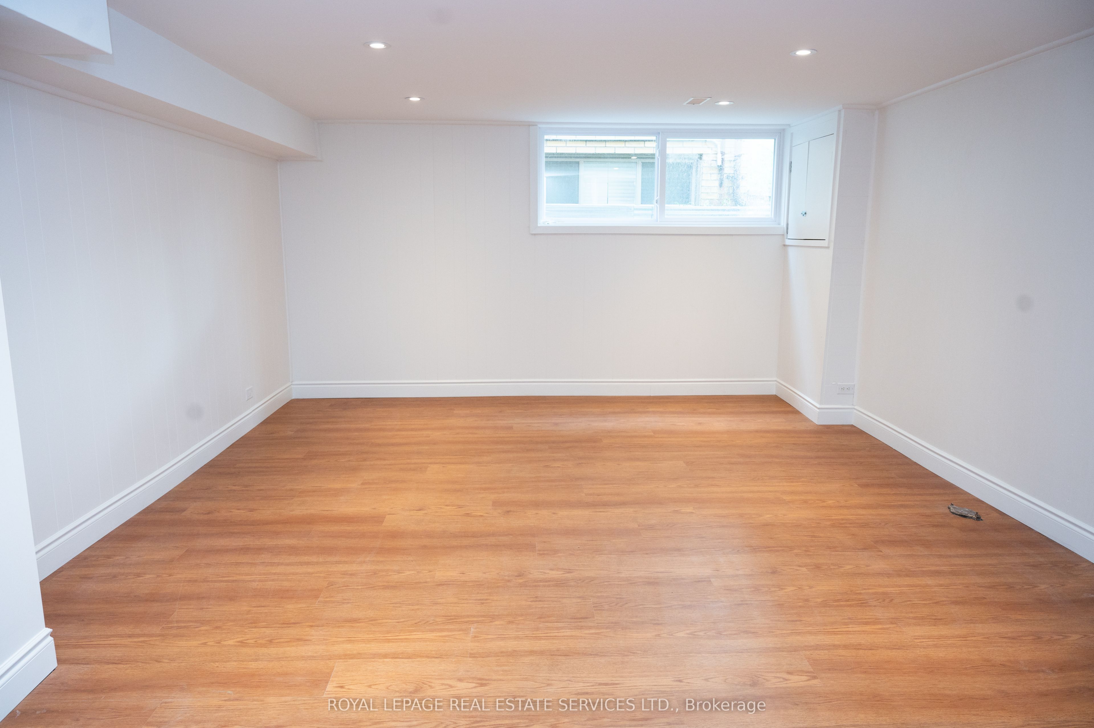 Unit Lower - 35 Silverhill Drive, Etobicoke 3