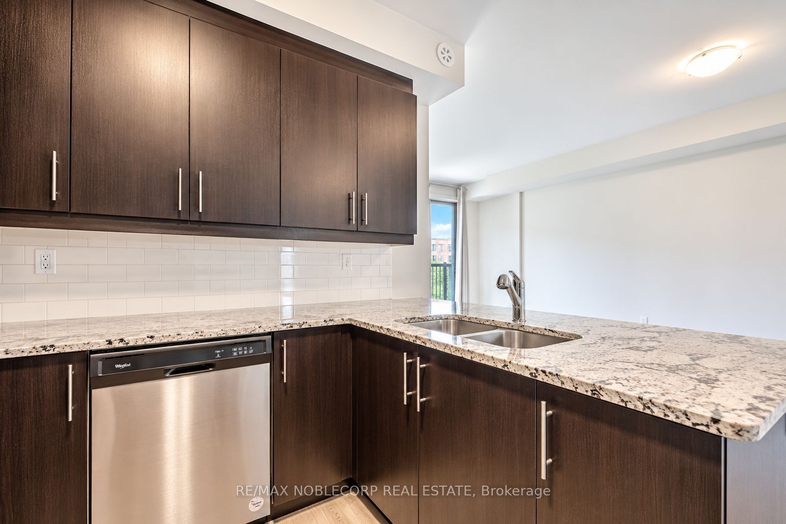 Unit 2 - 620 Rexdale Boulevard, Etobicoke 5
