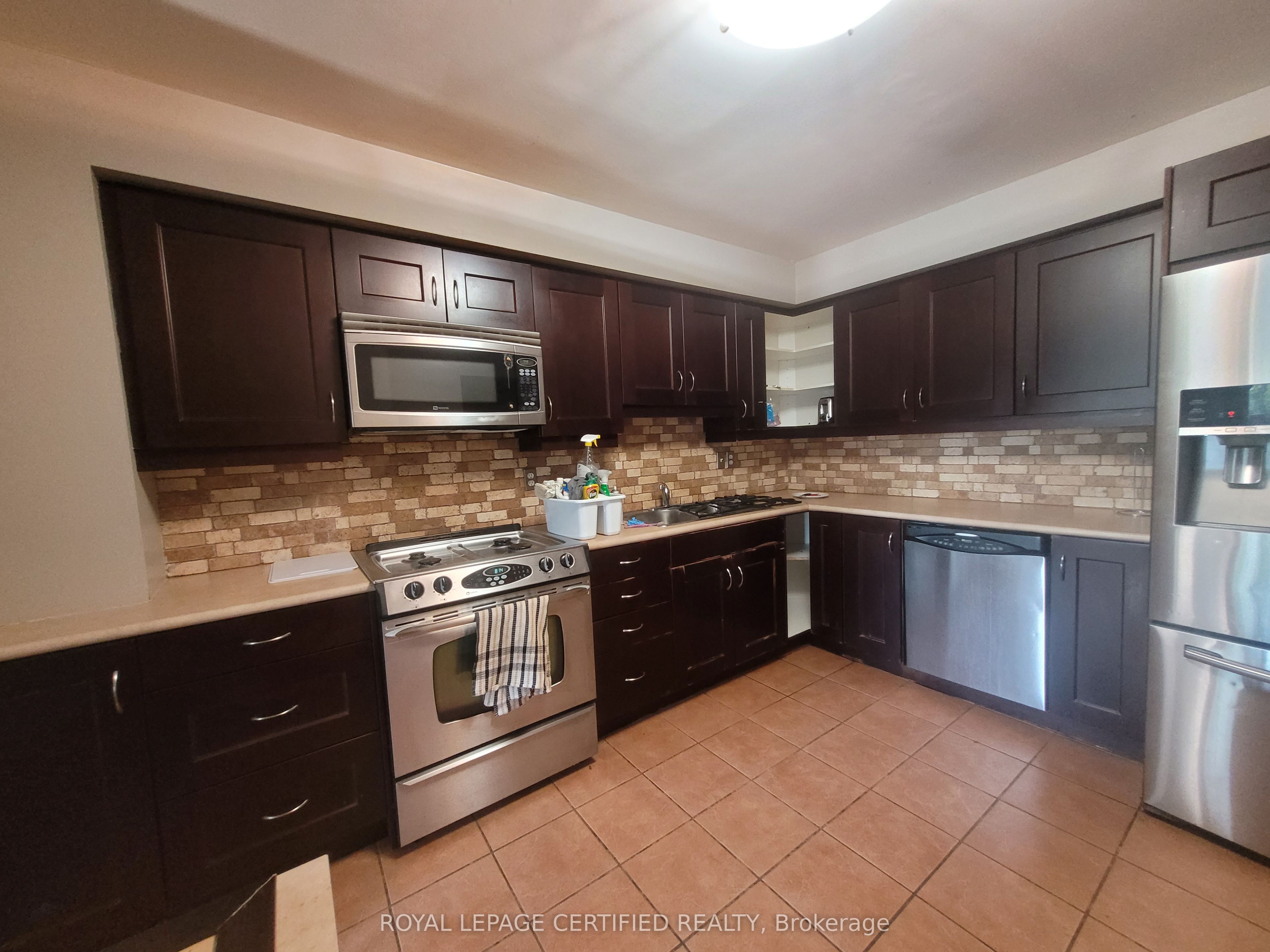 Unit Room - 1452 Creditwoodlands Court, Mississauga 2