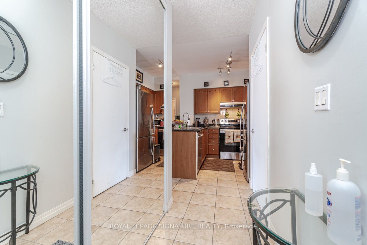 Unit 1410 - 38 Fontenay Court, Etobicoke 4