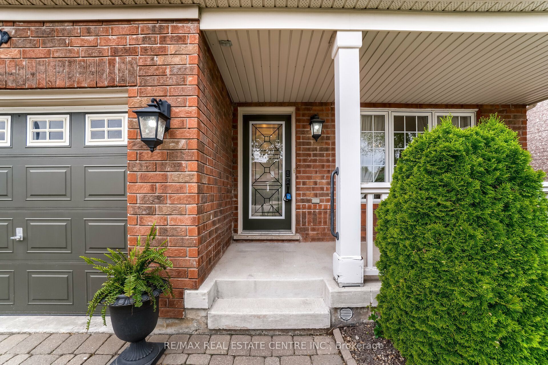 2298 Grand Oak Trail, Oakville 3